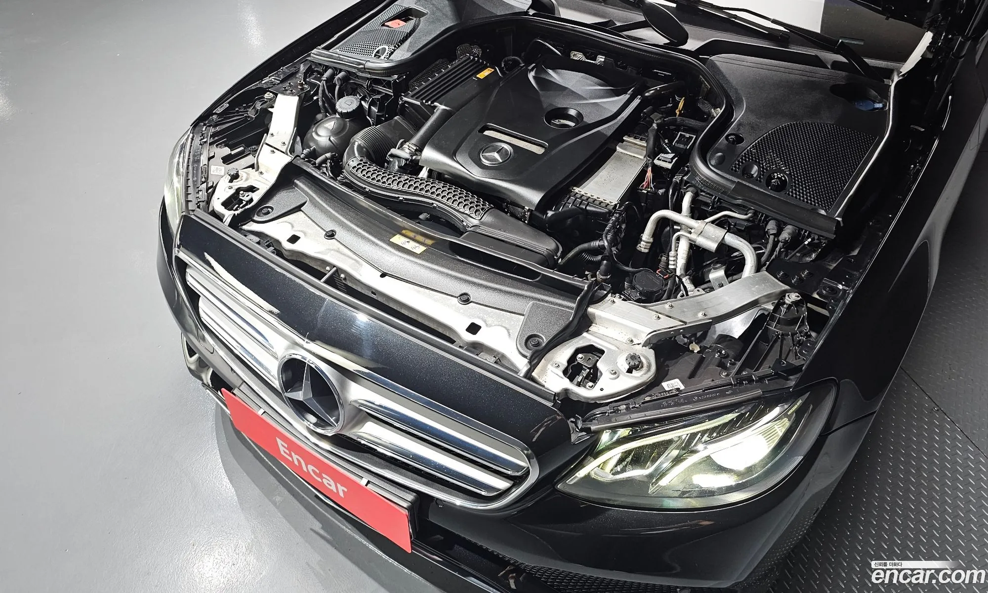 Mercedes-Benz E-Class W213 2017 WDDZF4CBXHA284100 — 20