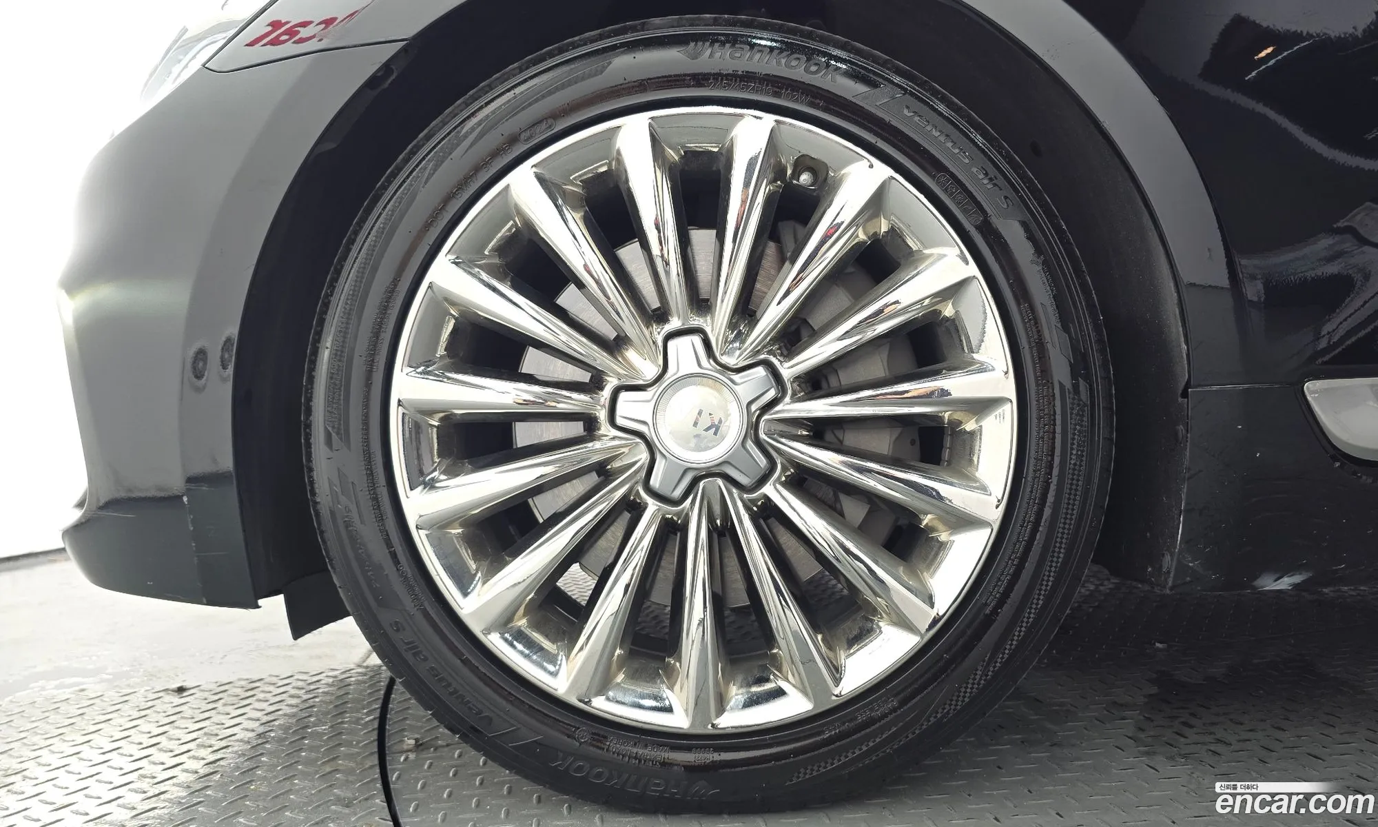 Kia The K9 2018 KNAS2418DKS000944 — 28