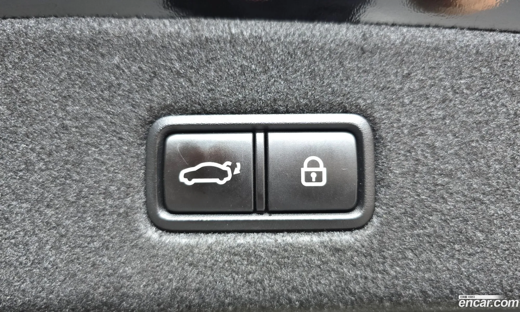 Kia The K9 2018 KNAS2418DKS000944 — 2