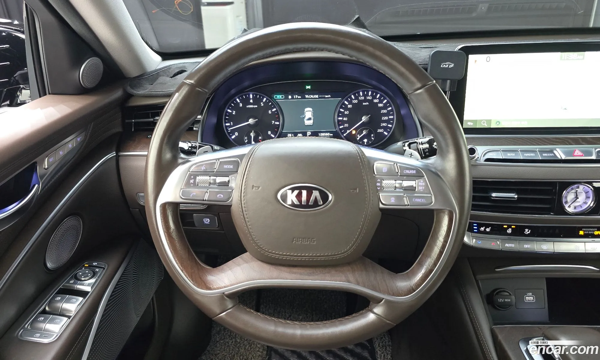Kia The K9 2018 KNAS2418DKS000944 — 26
