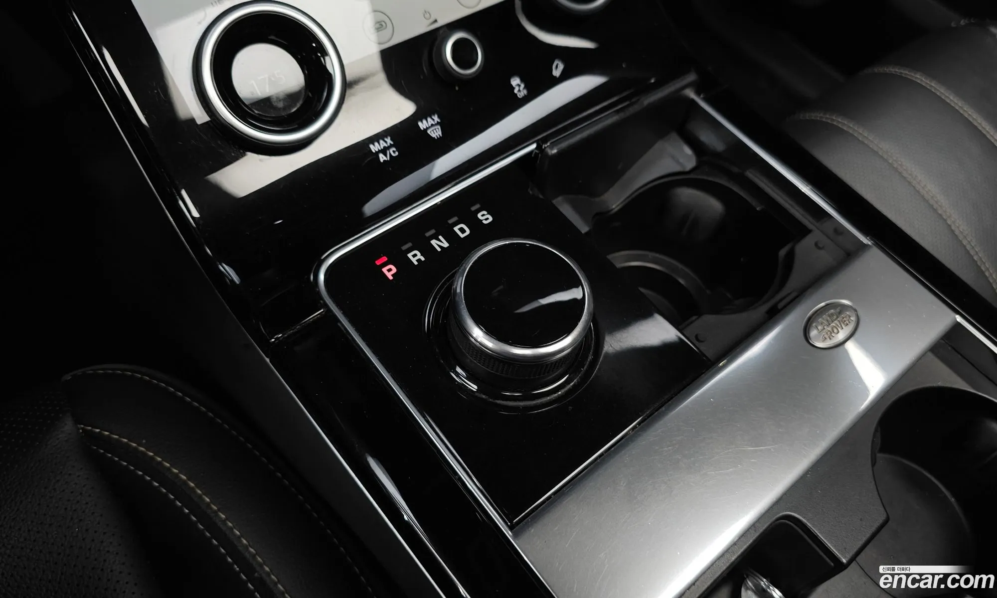 Land Rover Range Rover Velar 2017 — 9