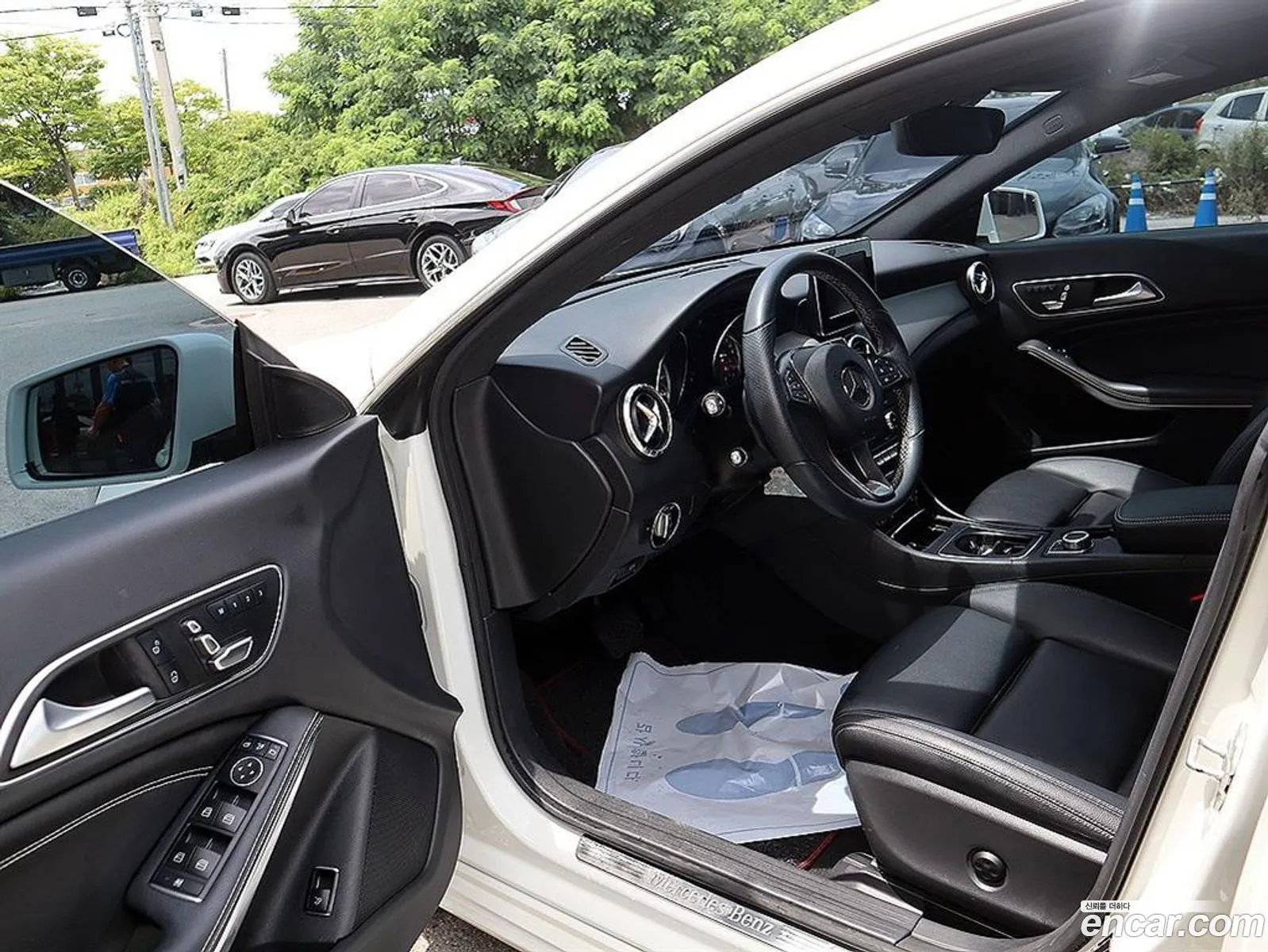 Mercedes-Benz CLA-Class C117 2017 — 15