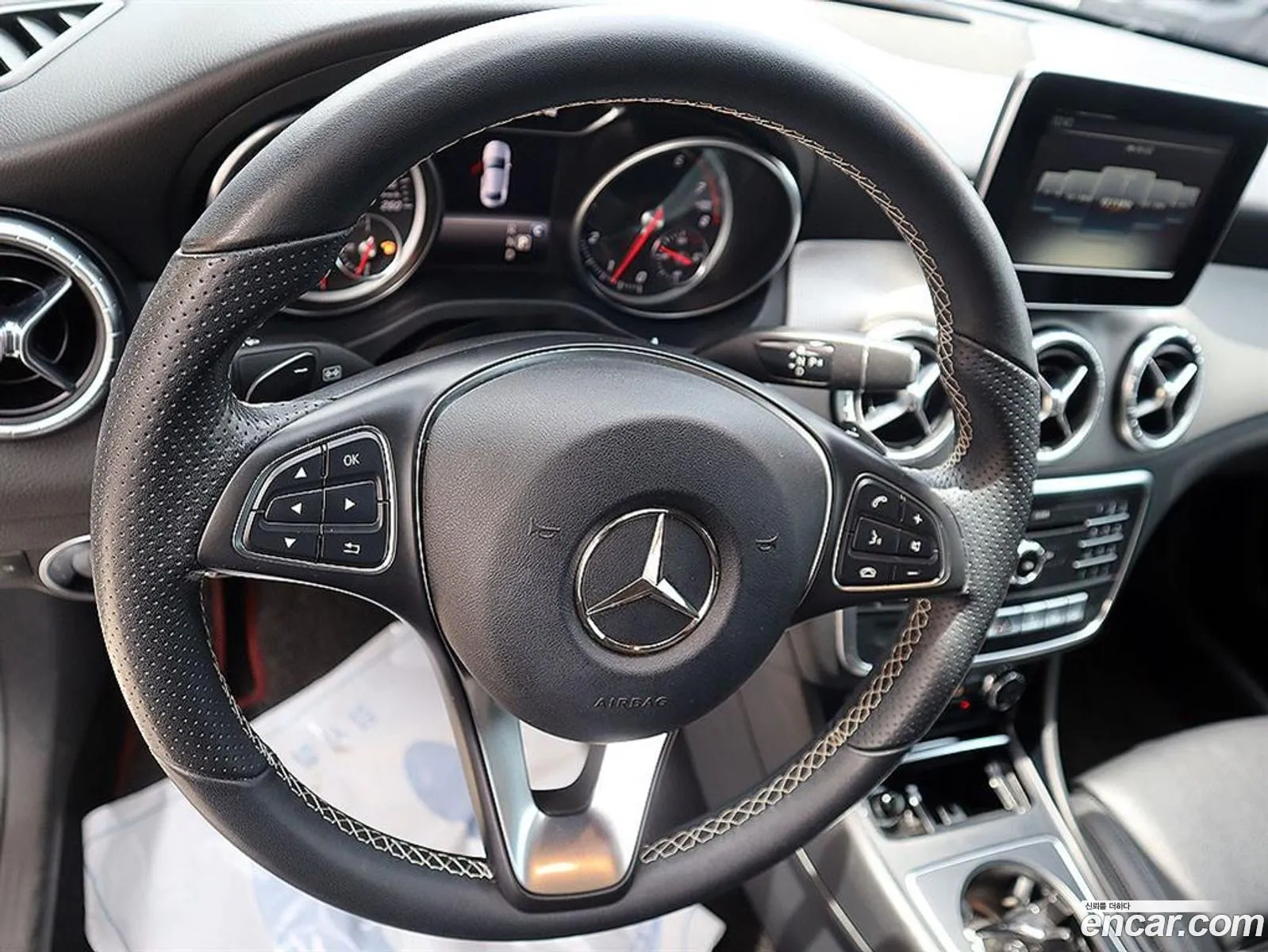 Mercedes-Benz CLA-Class C117 2017 — 8