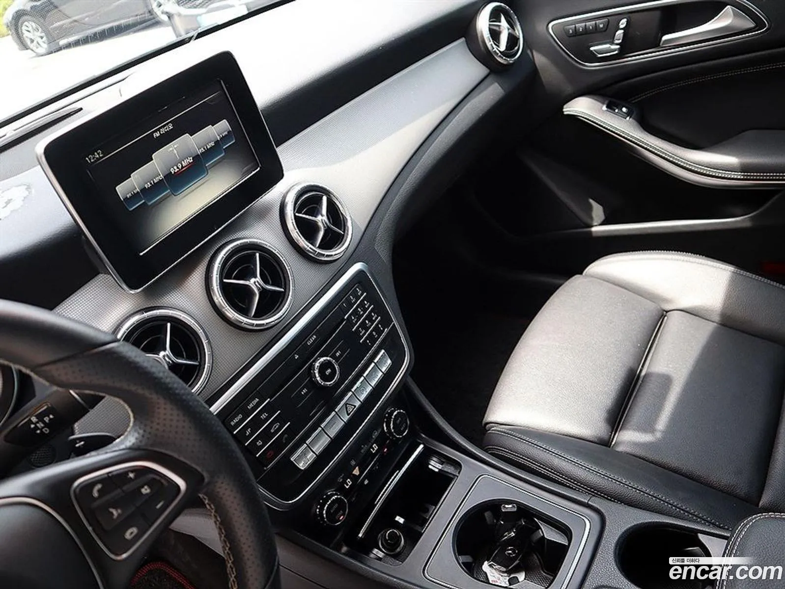 Mercedes-Benz CLA-Class C117 2017 — 7