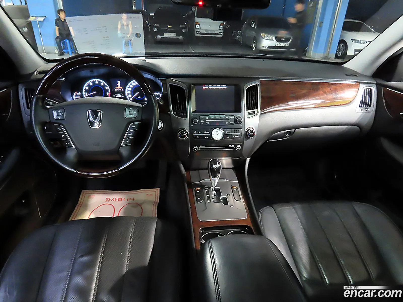 Hyundai Equus 2011 — 3