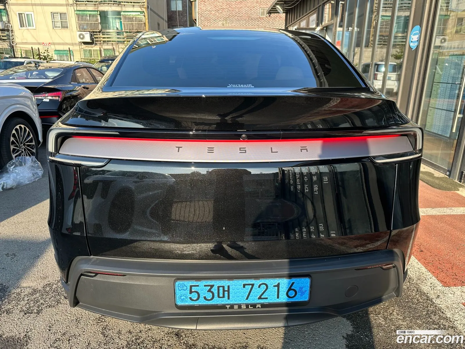 Tesla Model Y 2026 — 2