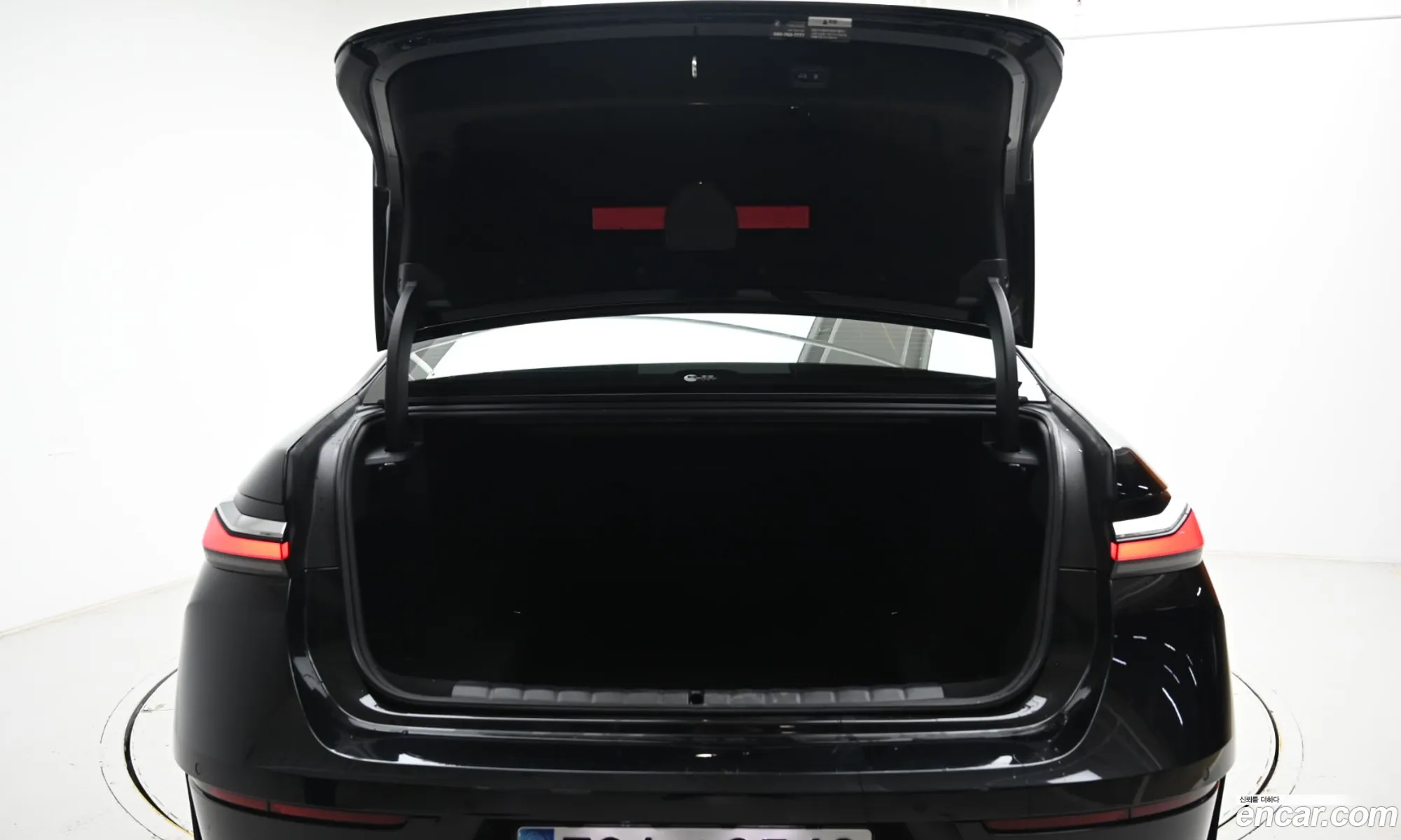 BMW 7 Series 2023 — 10