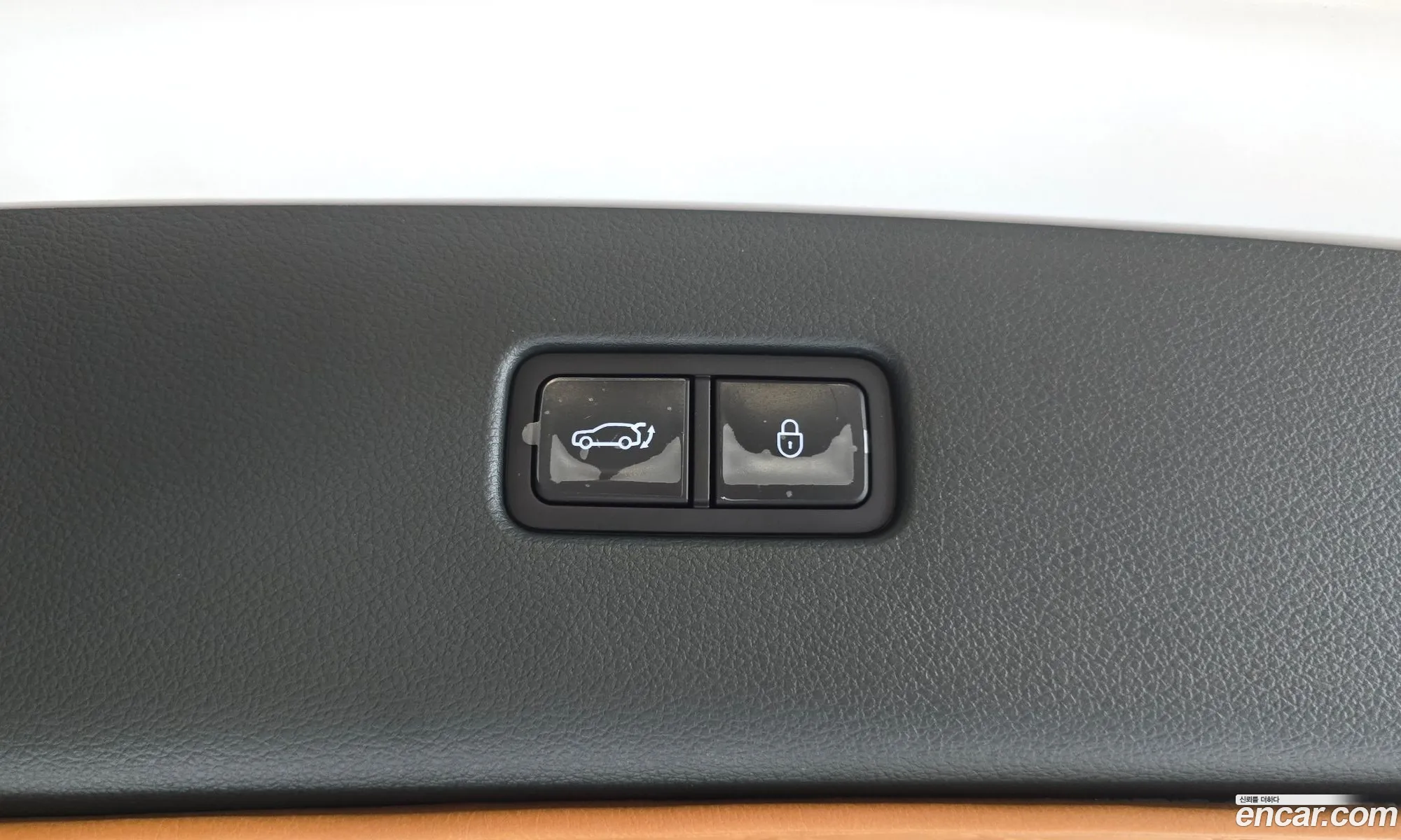 Genesis GV80 2025 KMTHA81BDSU265320 — 32