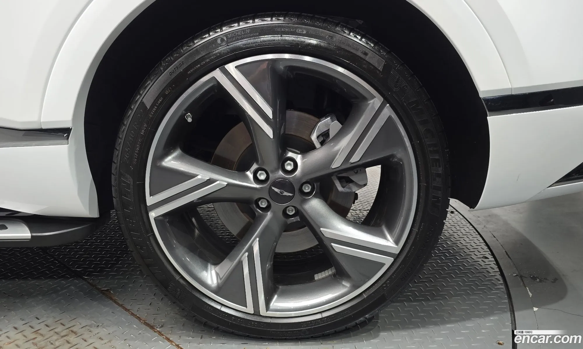 Genesis GV80 2025 KMTHA81BDSU265320 — 28