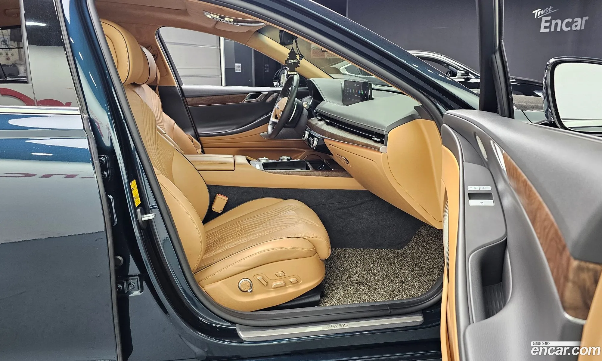 Genesis G80 2023 KMTGB41CDRU210150 — 30
