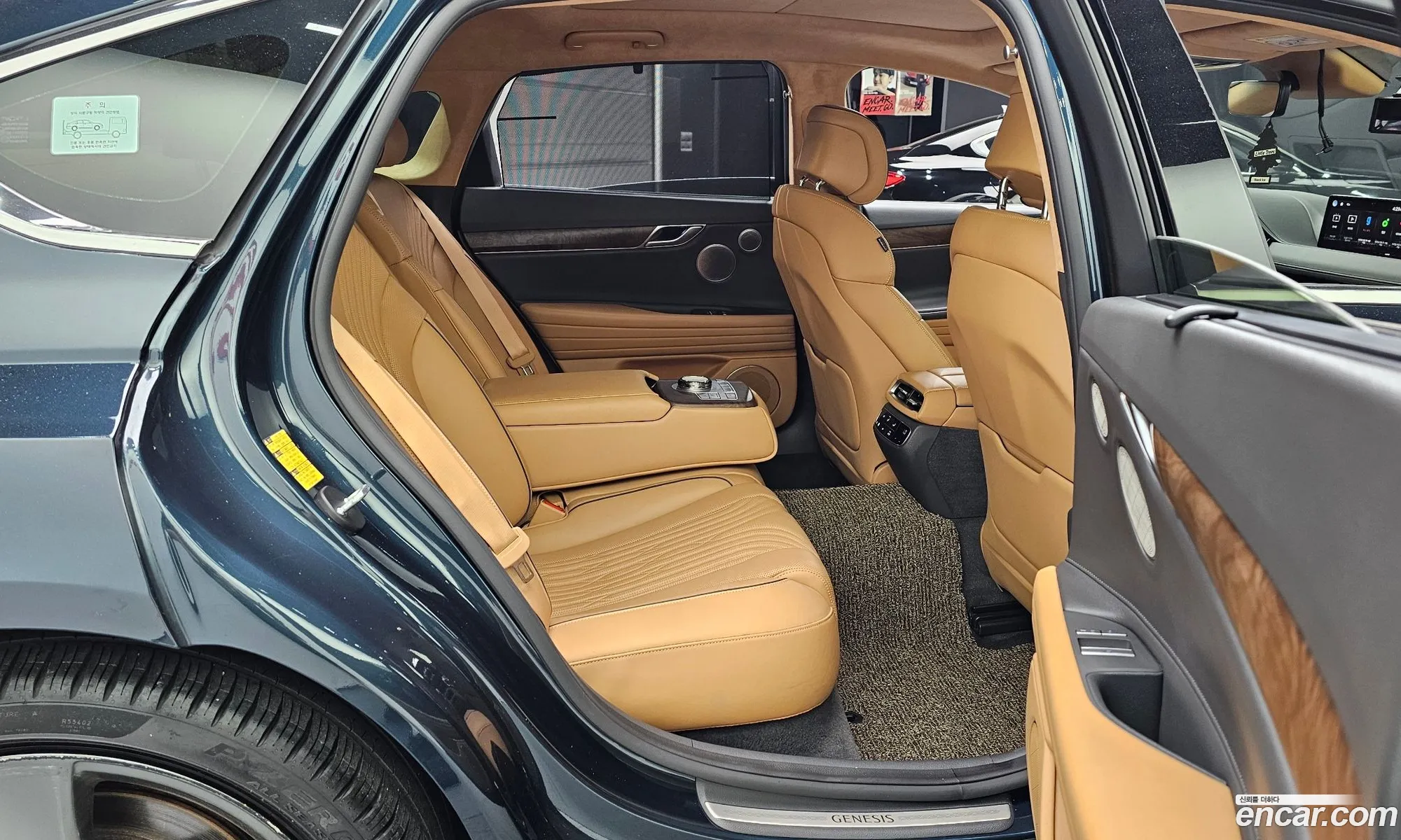 Genesis G80 2023 KMTGB41CDRU210150 — 26