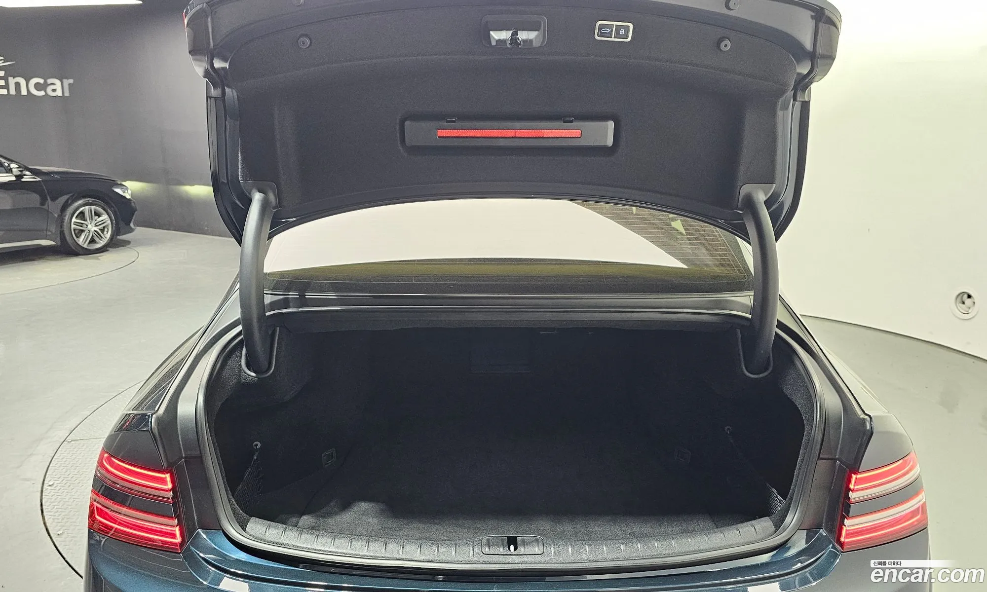 Genesis G80 2023 KMTGB41CDRU210150 — 18