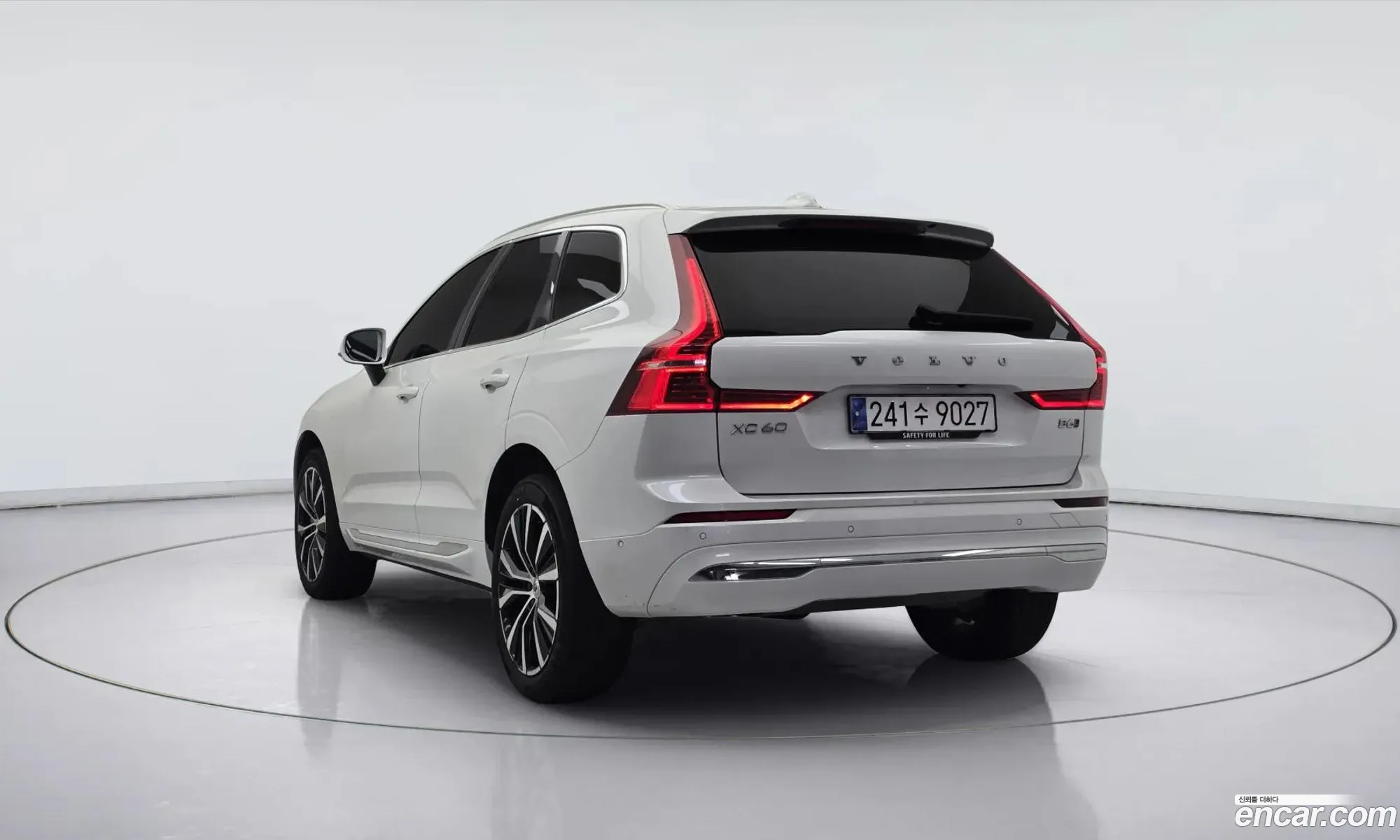 Volvo XC60 2024 — 18
