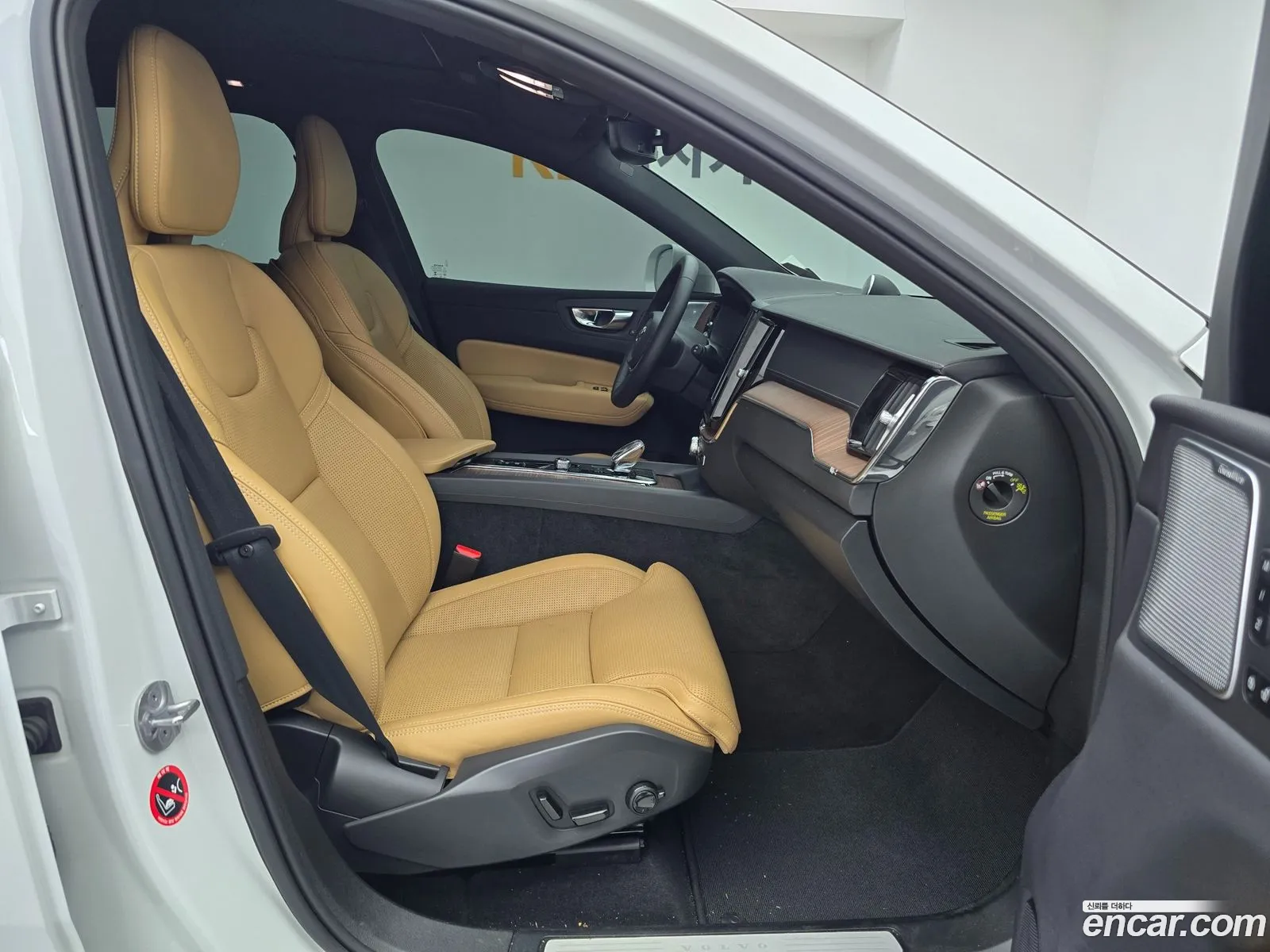 Volvo XC60 2024 — 16