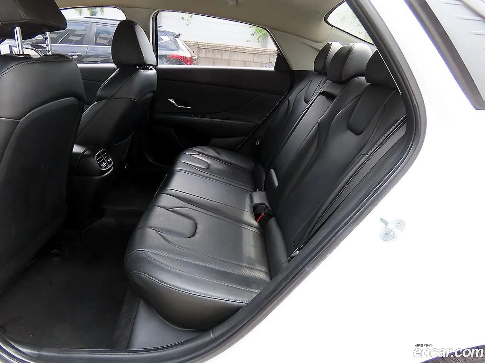 Hyundai Elantra 2021 — 4