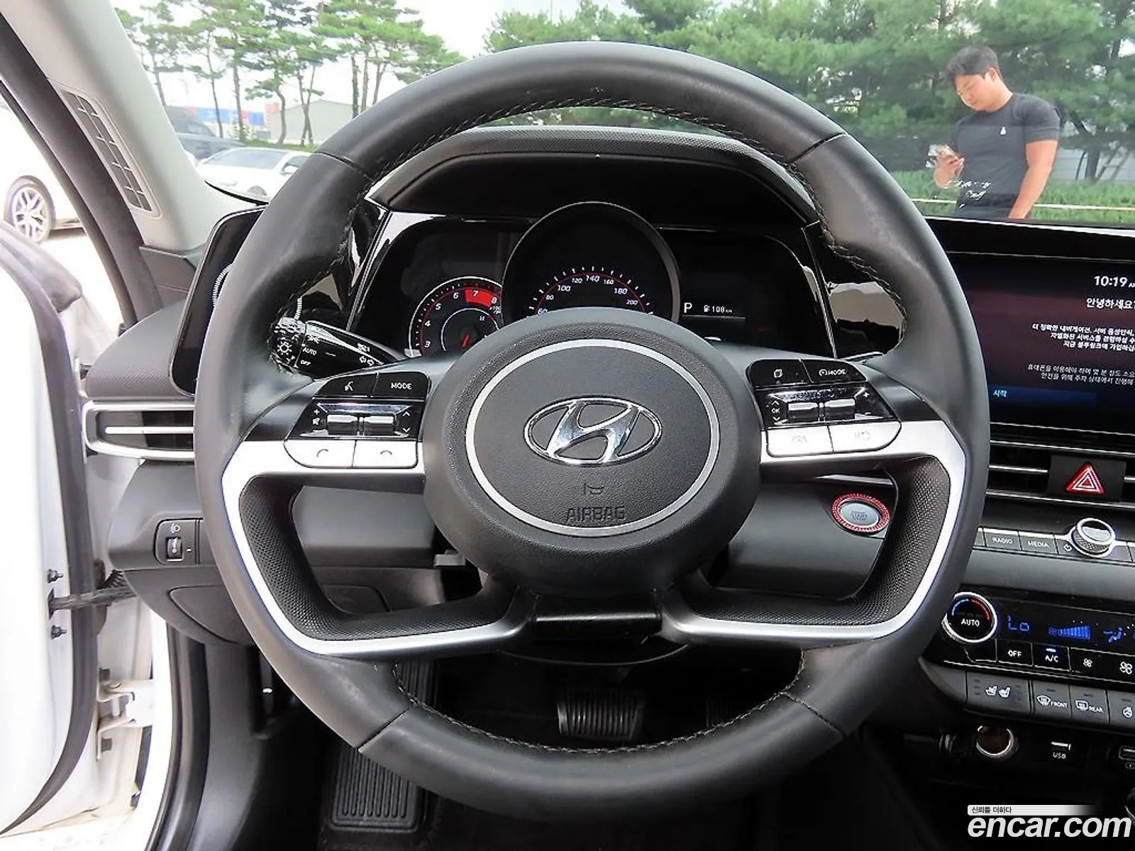 Hyundai Elantra 2021 — 3