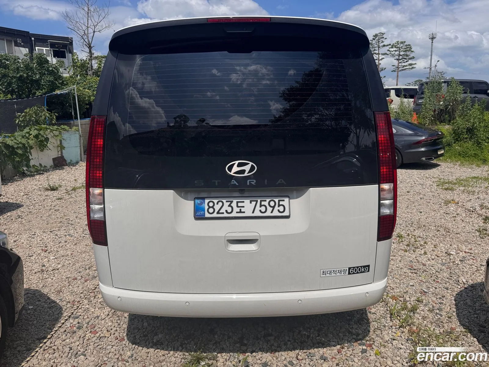 Hyundai Staria 2026 — 3