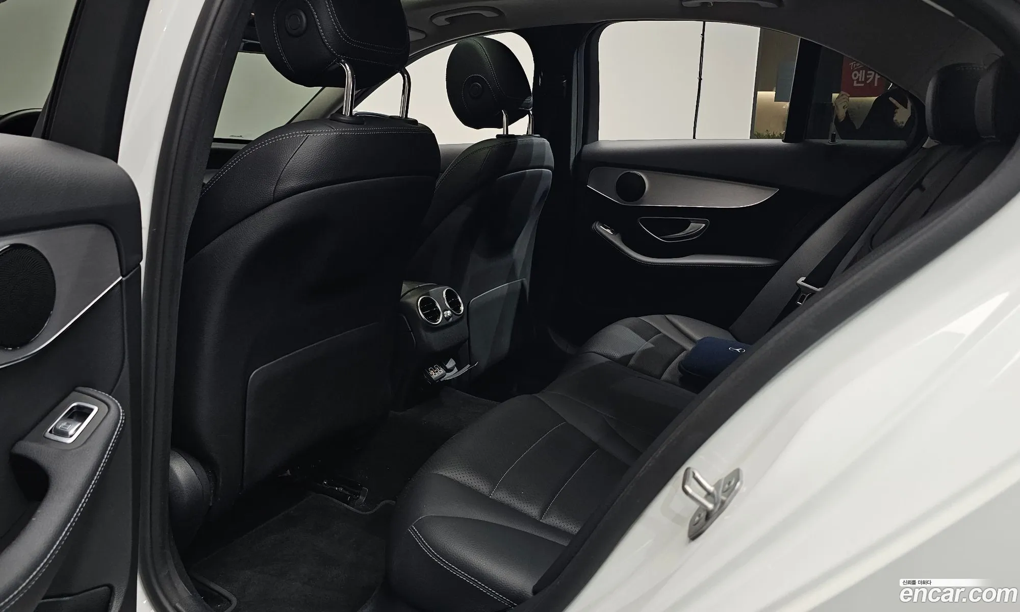 Mercedes-Benz C-Class W205 2020 — 34