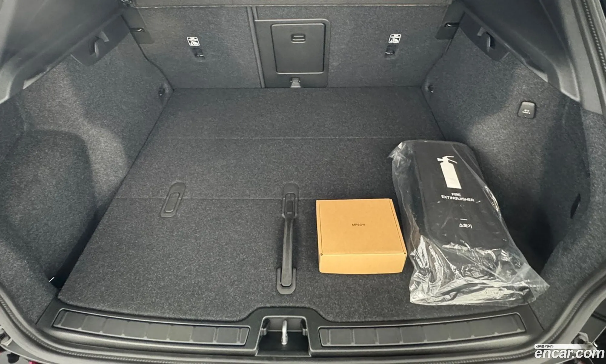 Volvo XC40 2026 — 13
