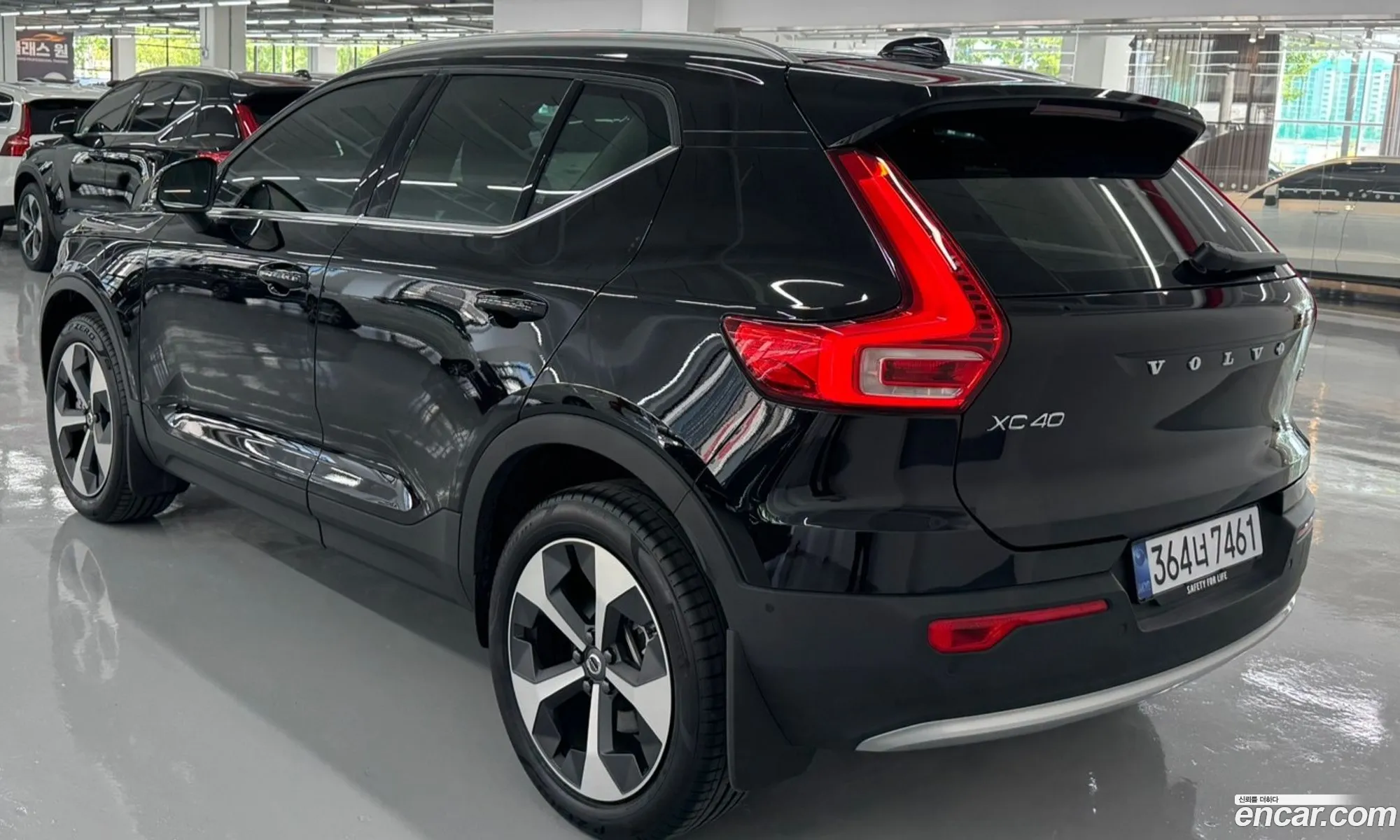 Volvo XC40 2026 — 3