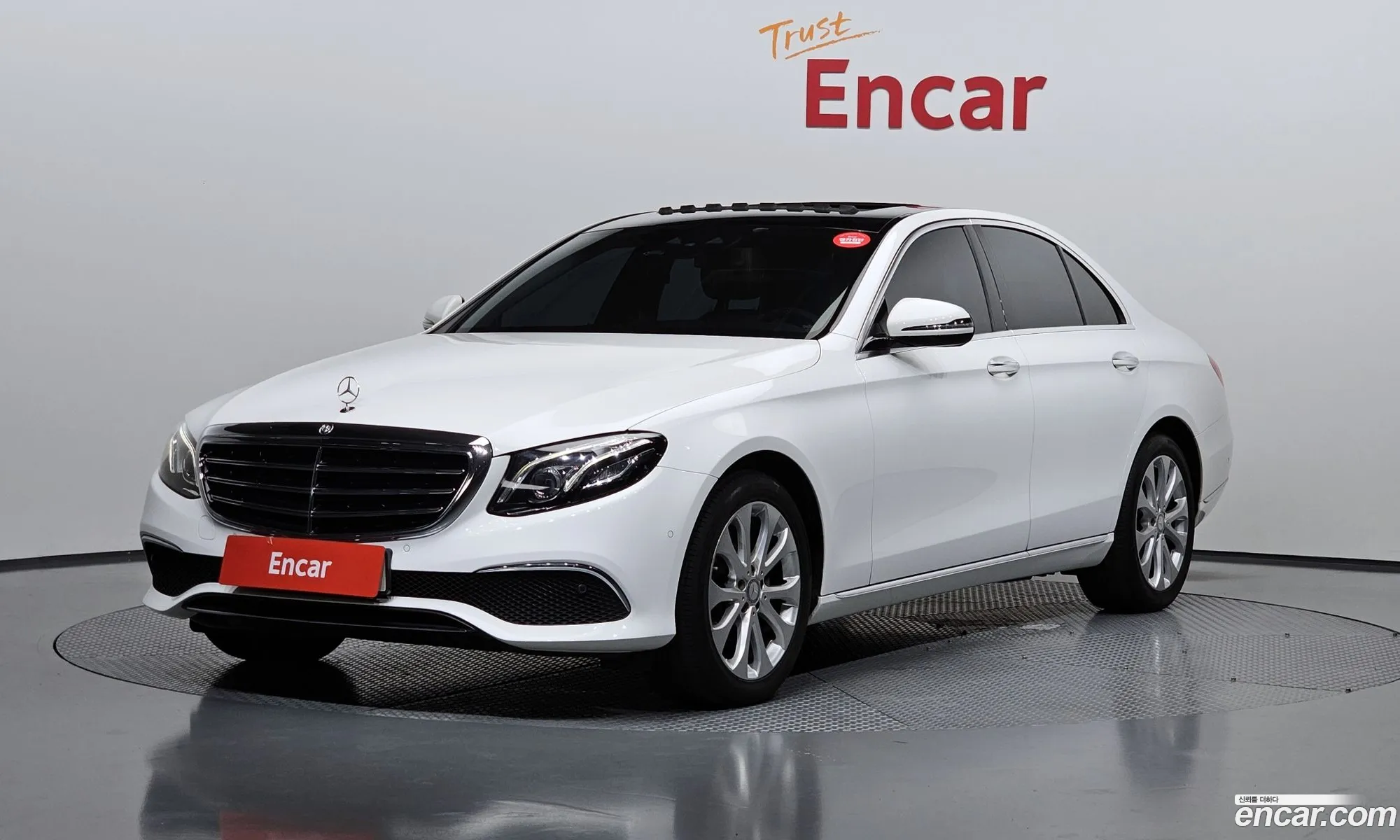 Mercedes-Benz E-Class W213 2016 WDDZF0EB2HA099092 — 17