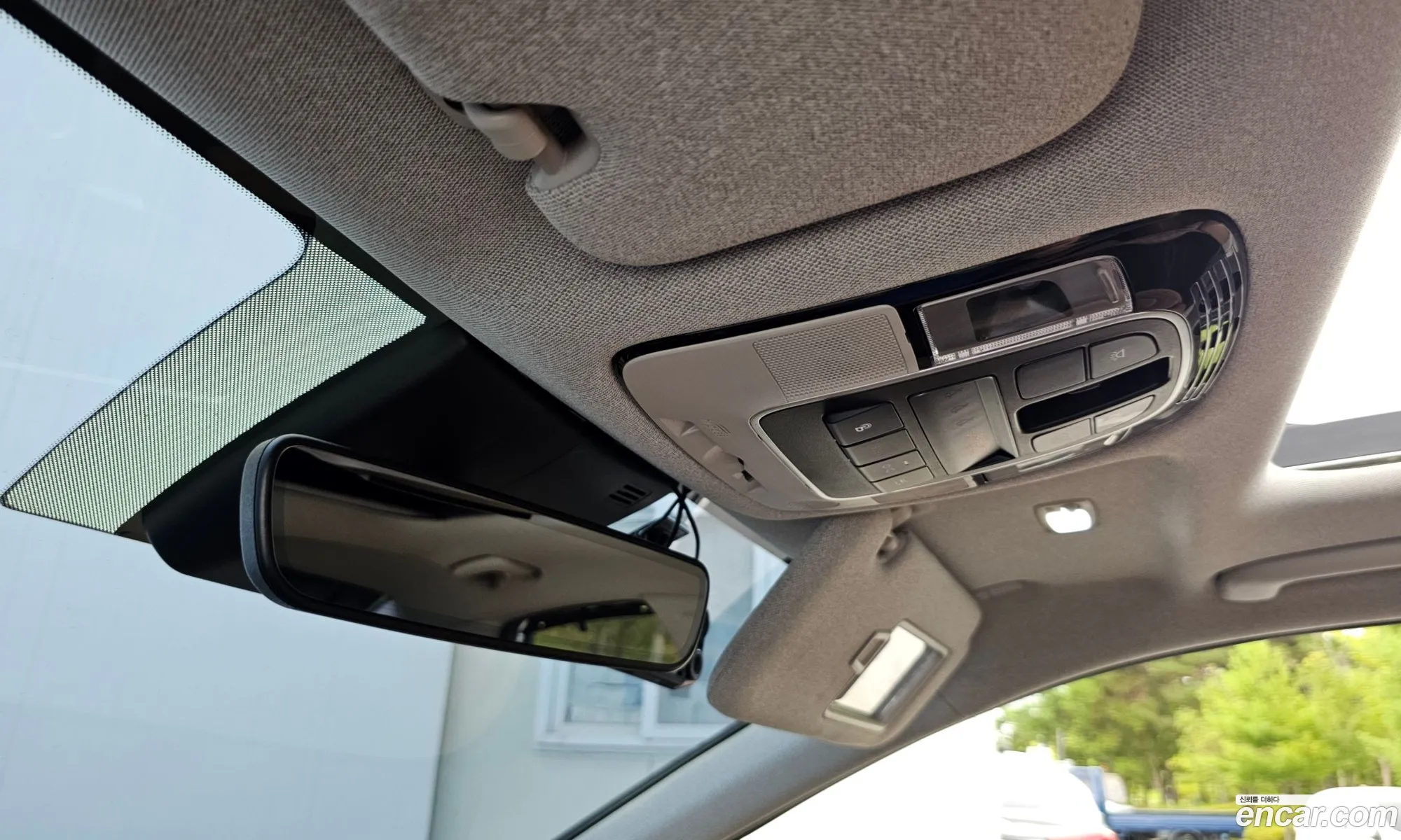 Hyundai Sonata 2019 KMHL241EBLA021173 — 23