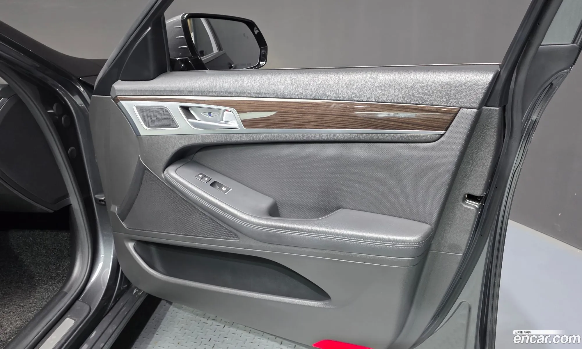 Genesis G80 2016 KMHGL41DBHU193610 — 18