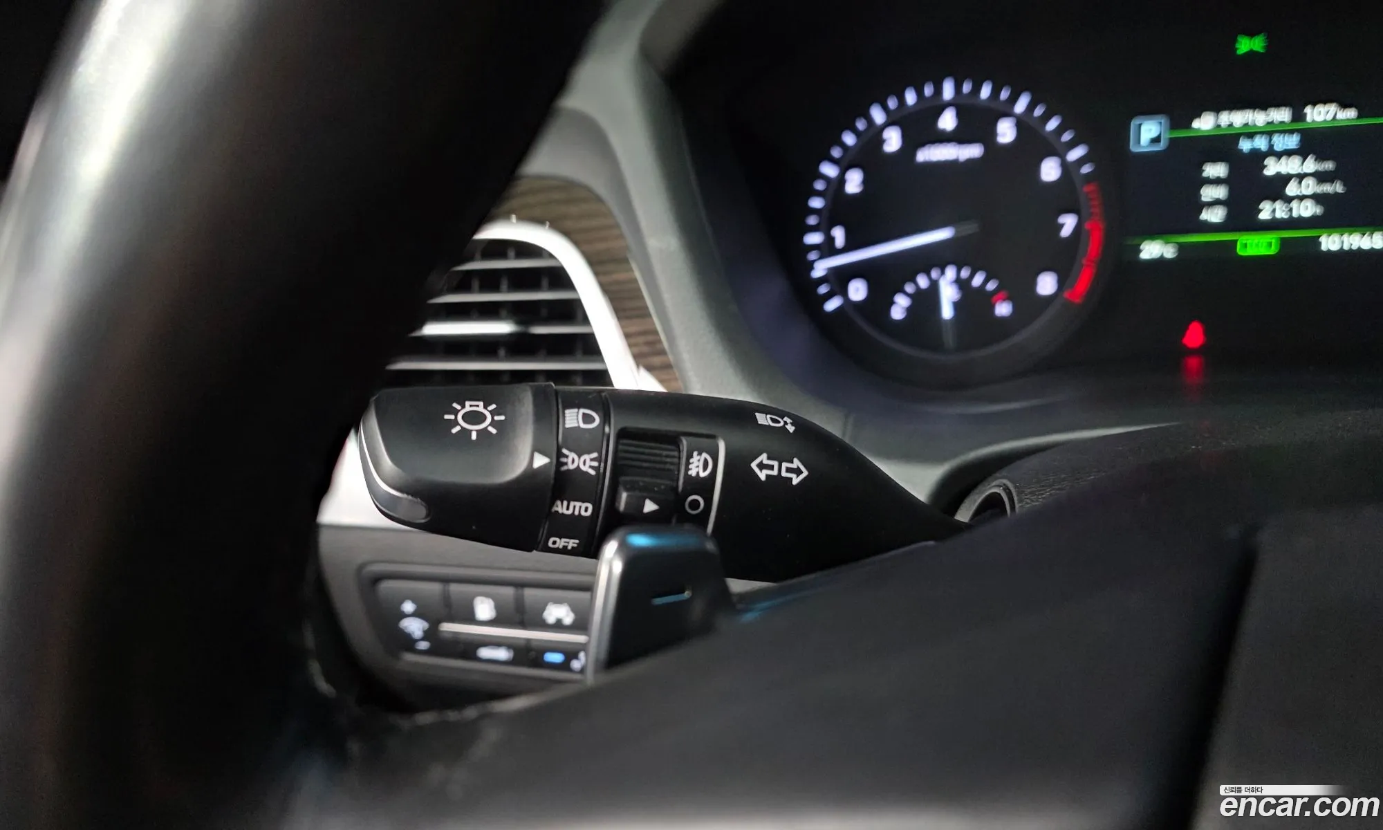 Genesis G80 2016 KMHGL41DBHU193610 — 3