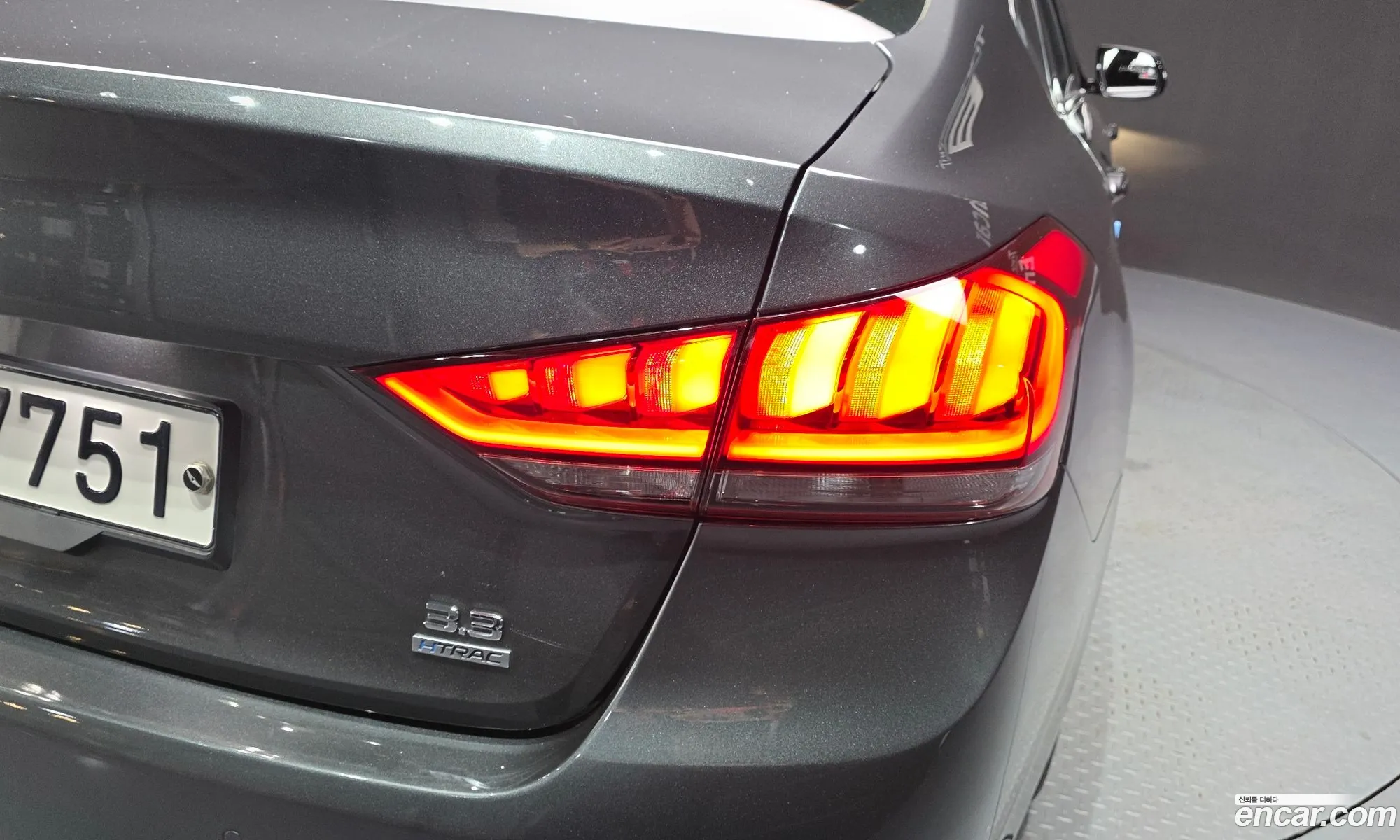 Genesis G80 2016 KMHGL41DBHU193610 — 4