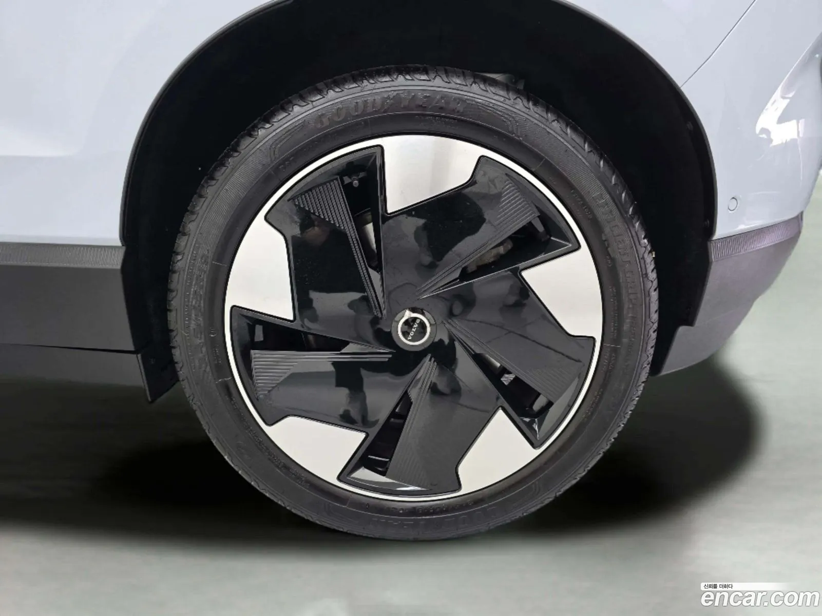 Volvo EX30