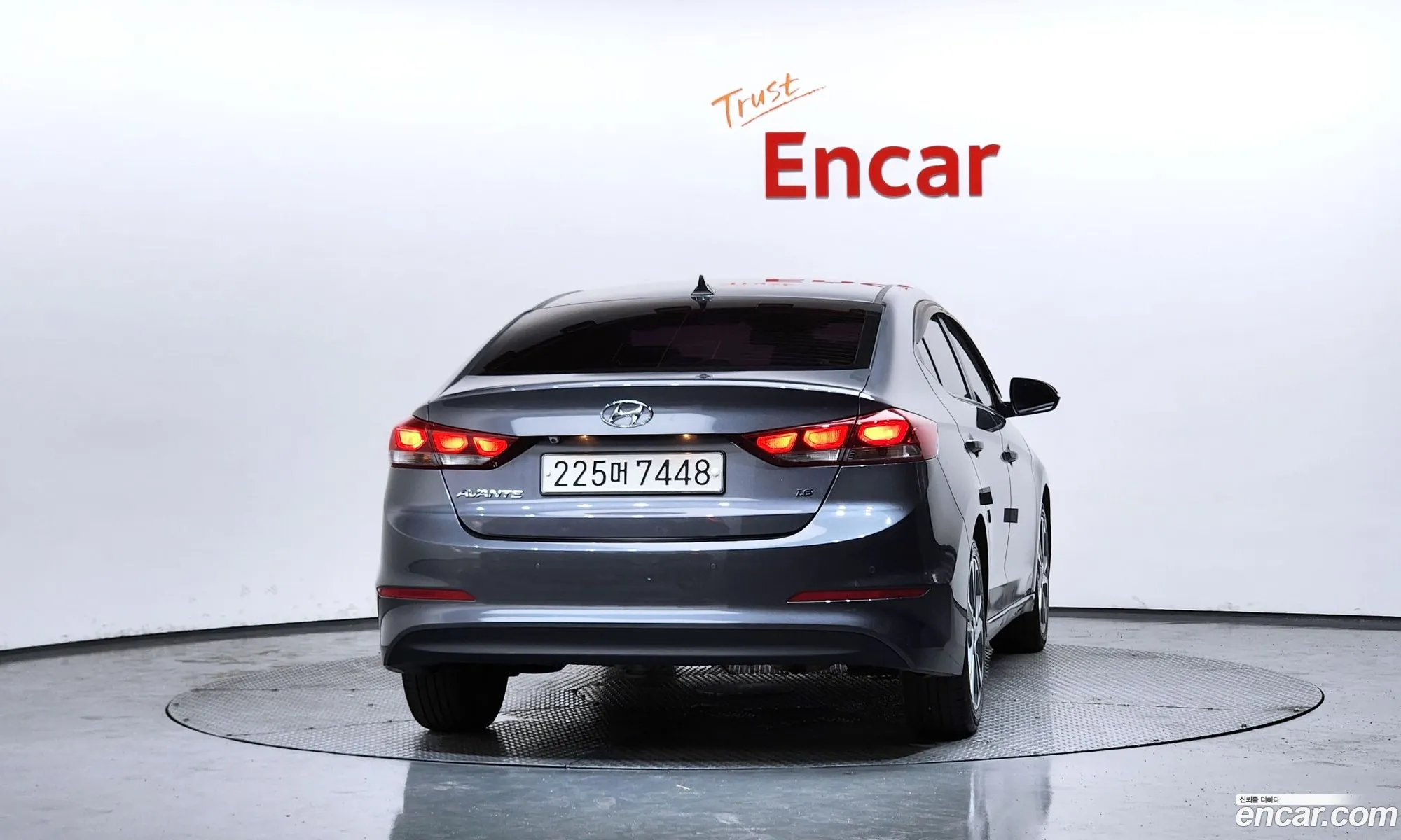 Hyundai Elantra AD 2018 — 4