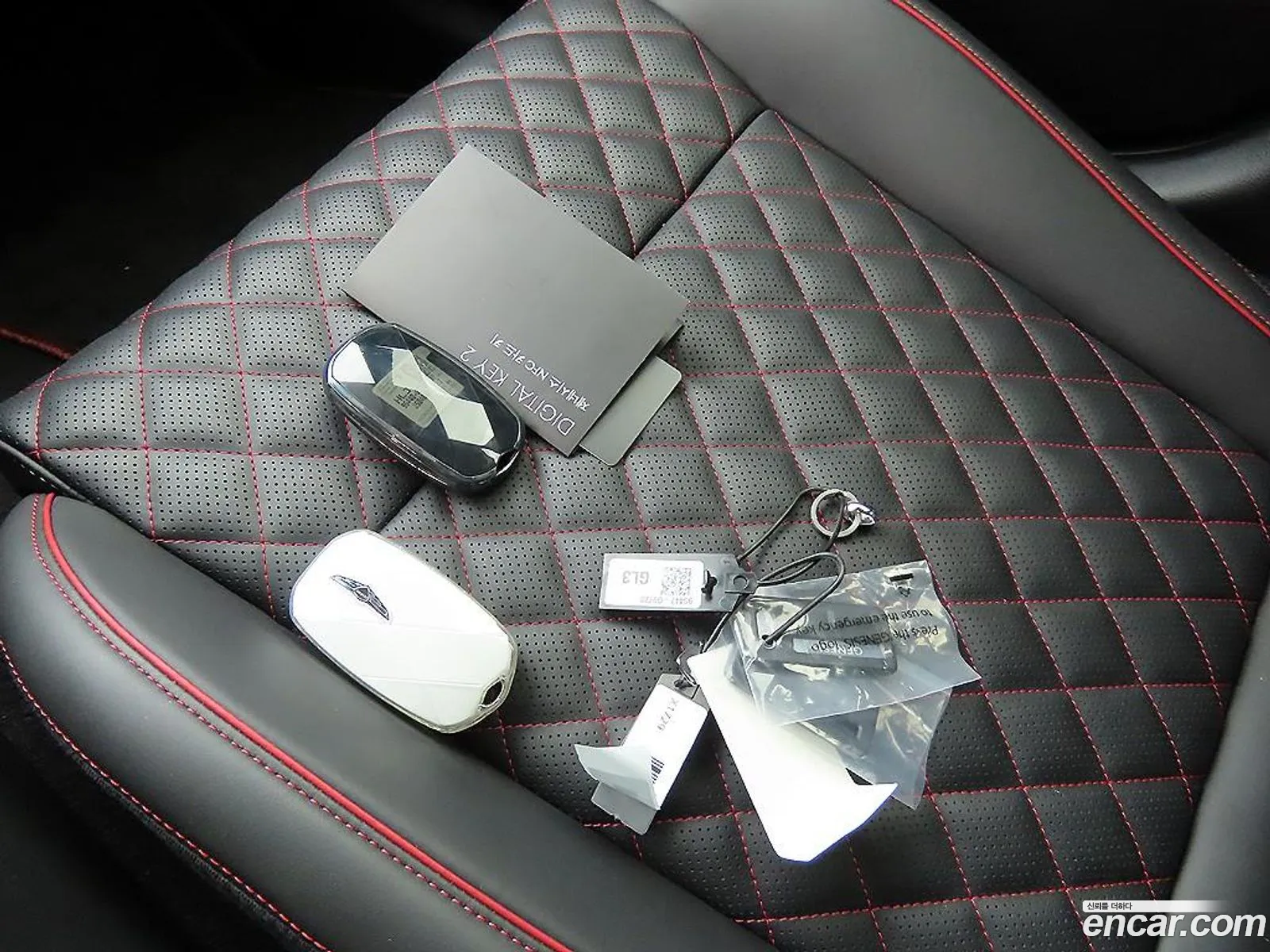 Genesis G70 2025 — 12