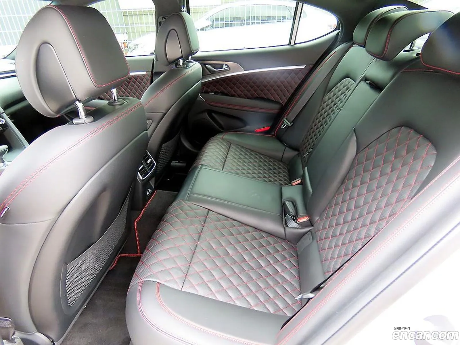 Genesis G70 2025 — 4