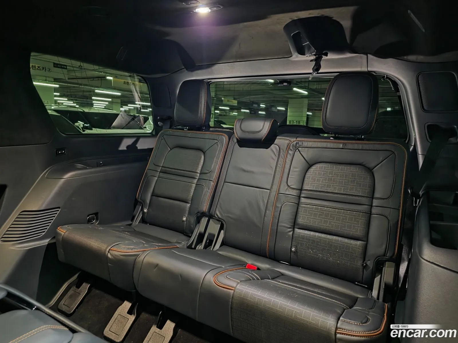 Lincoln Navigator 2023 — 6