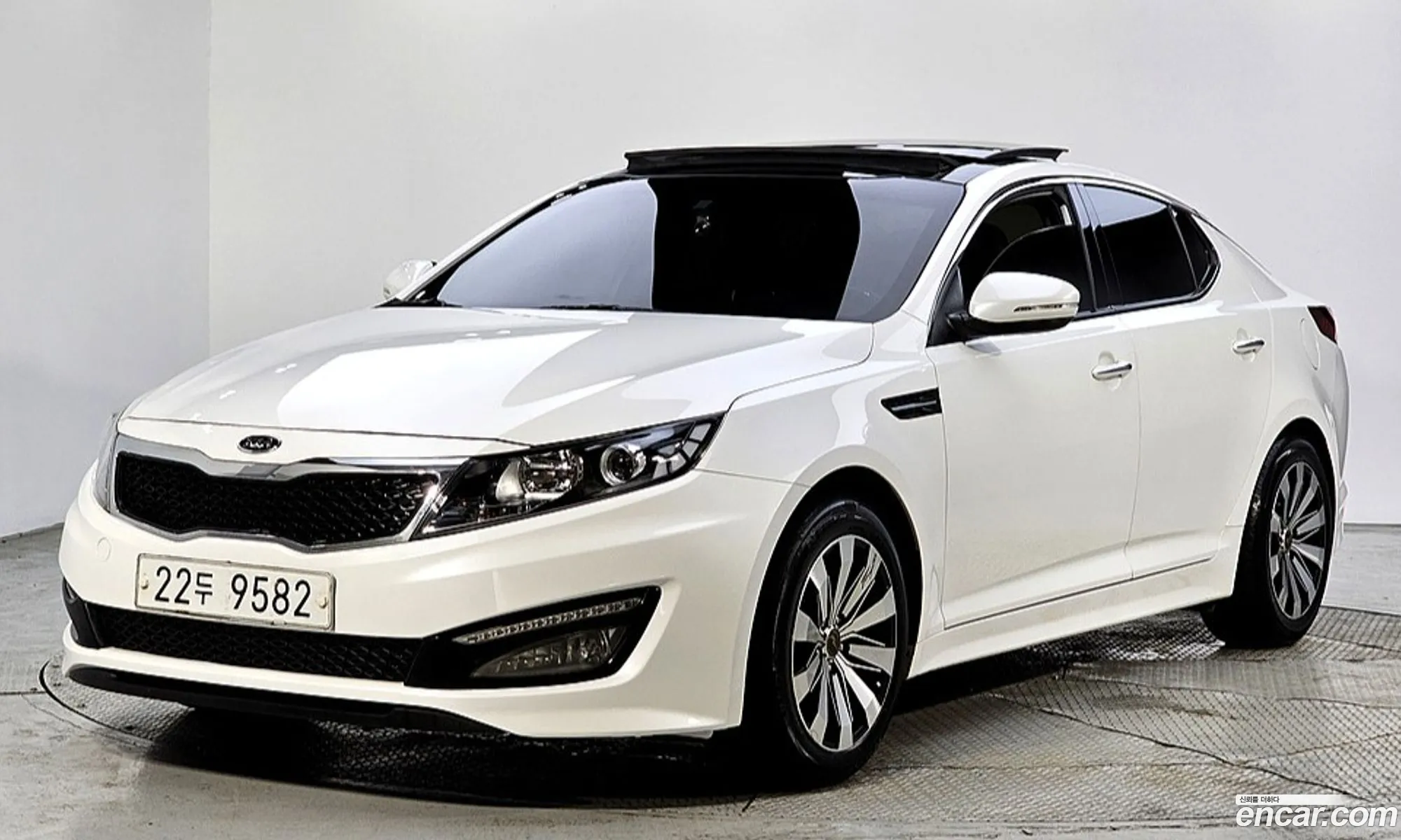 Kia K5 2010 — 3