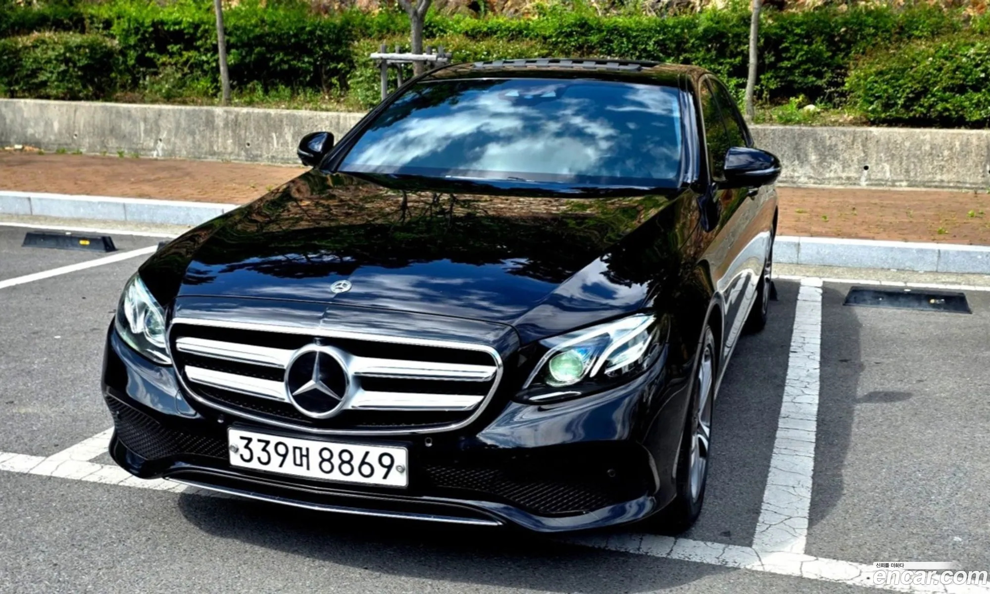 Mercedes-Benz E-Class W213 2017 — 18