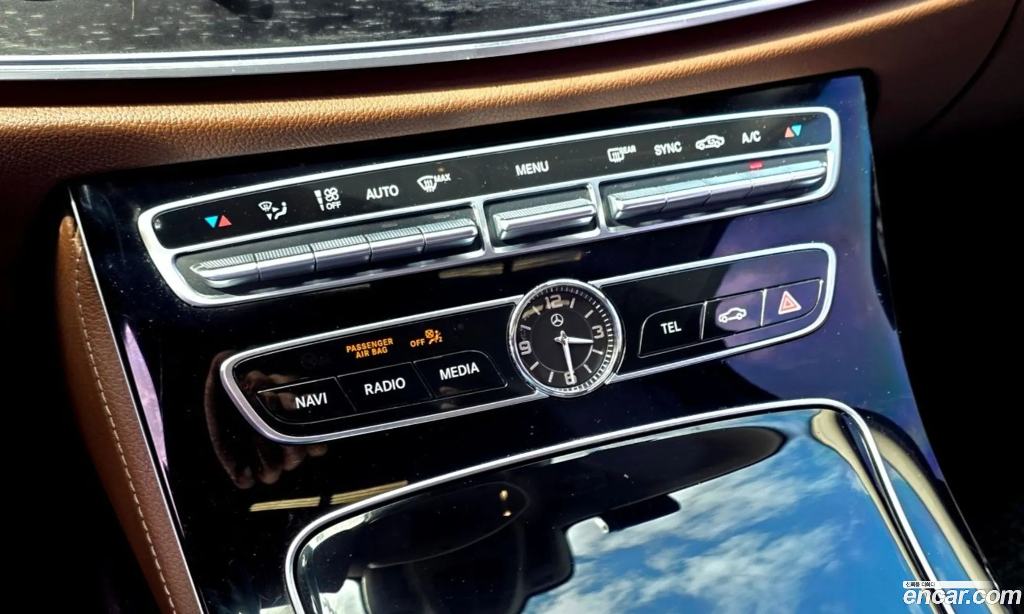 Mercedes-Benz E-Class W213 2017 — 19