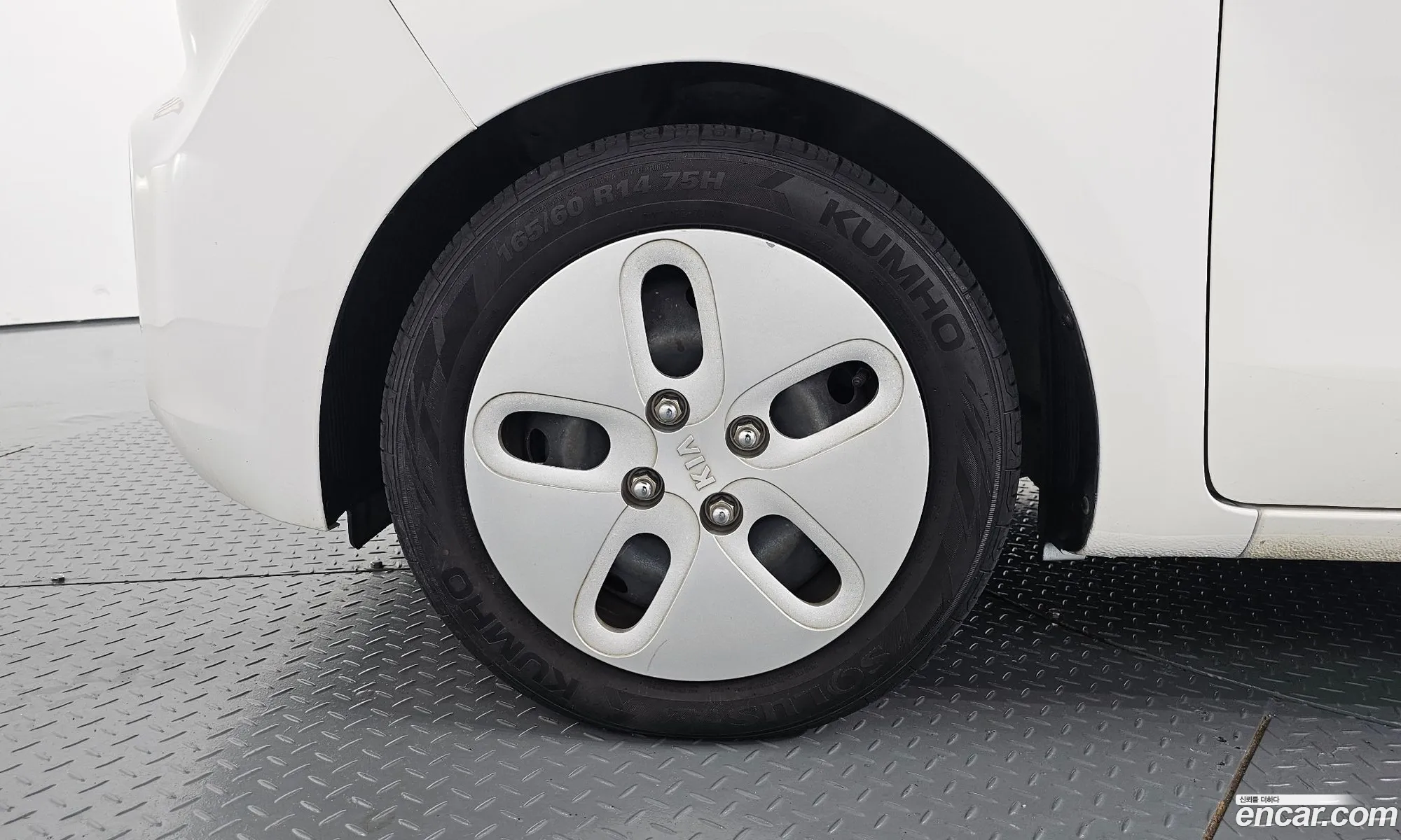 Kia Ray 2018 KNACF911BJT175837 — 29