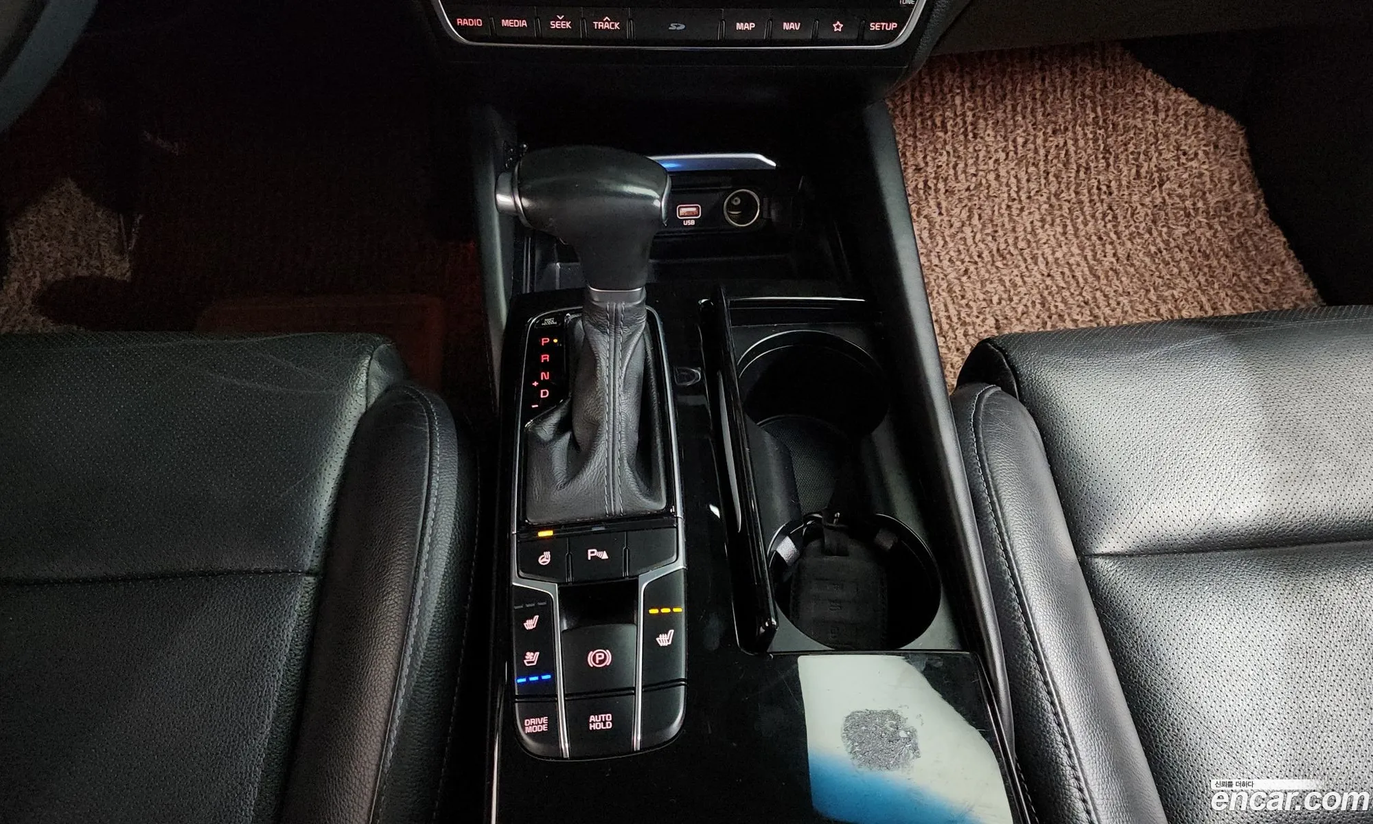 Kia K7 2017 KNALB415BHA088898 — 3