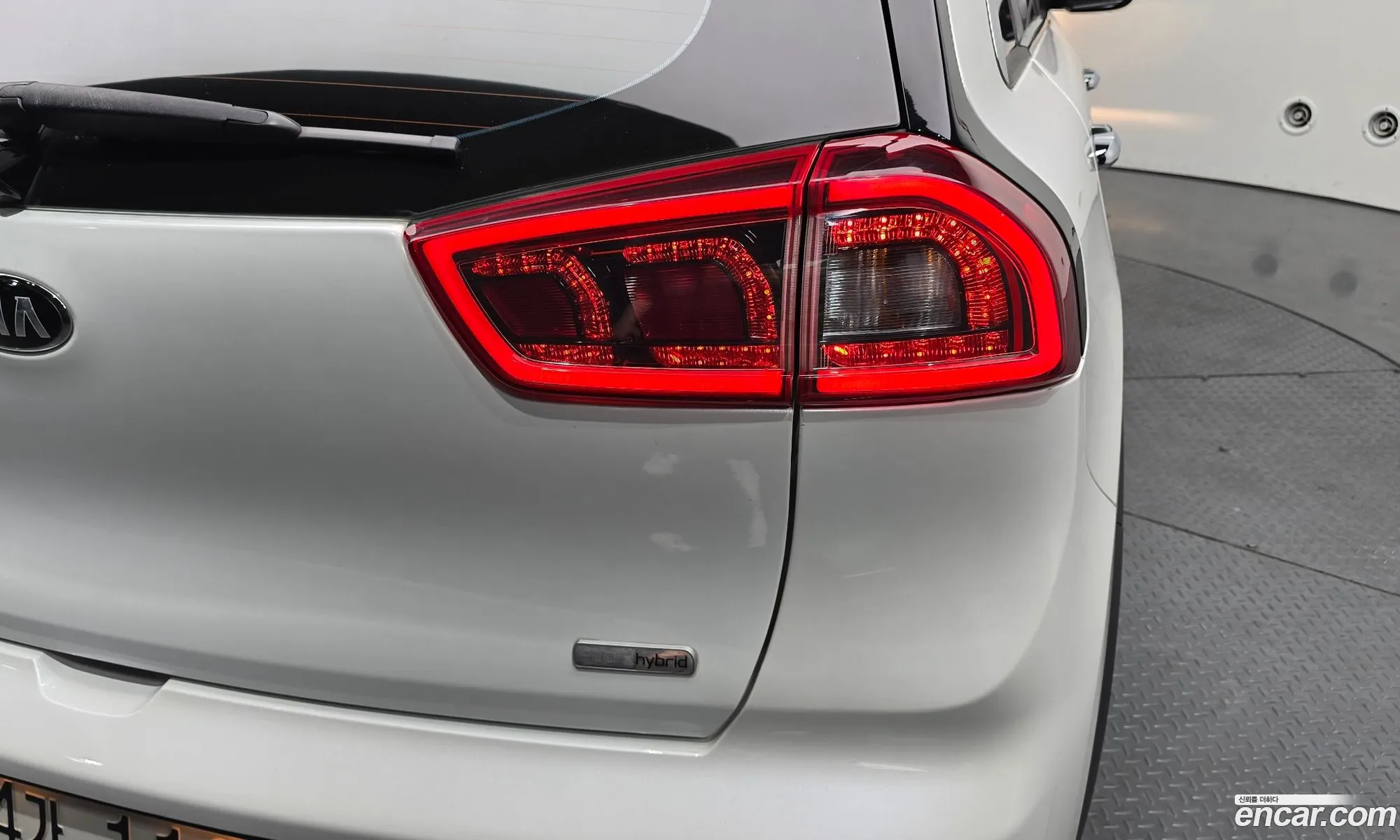 Kia Niro 2017 KNACB81CGJA148273 — 29