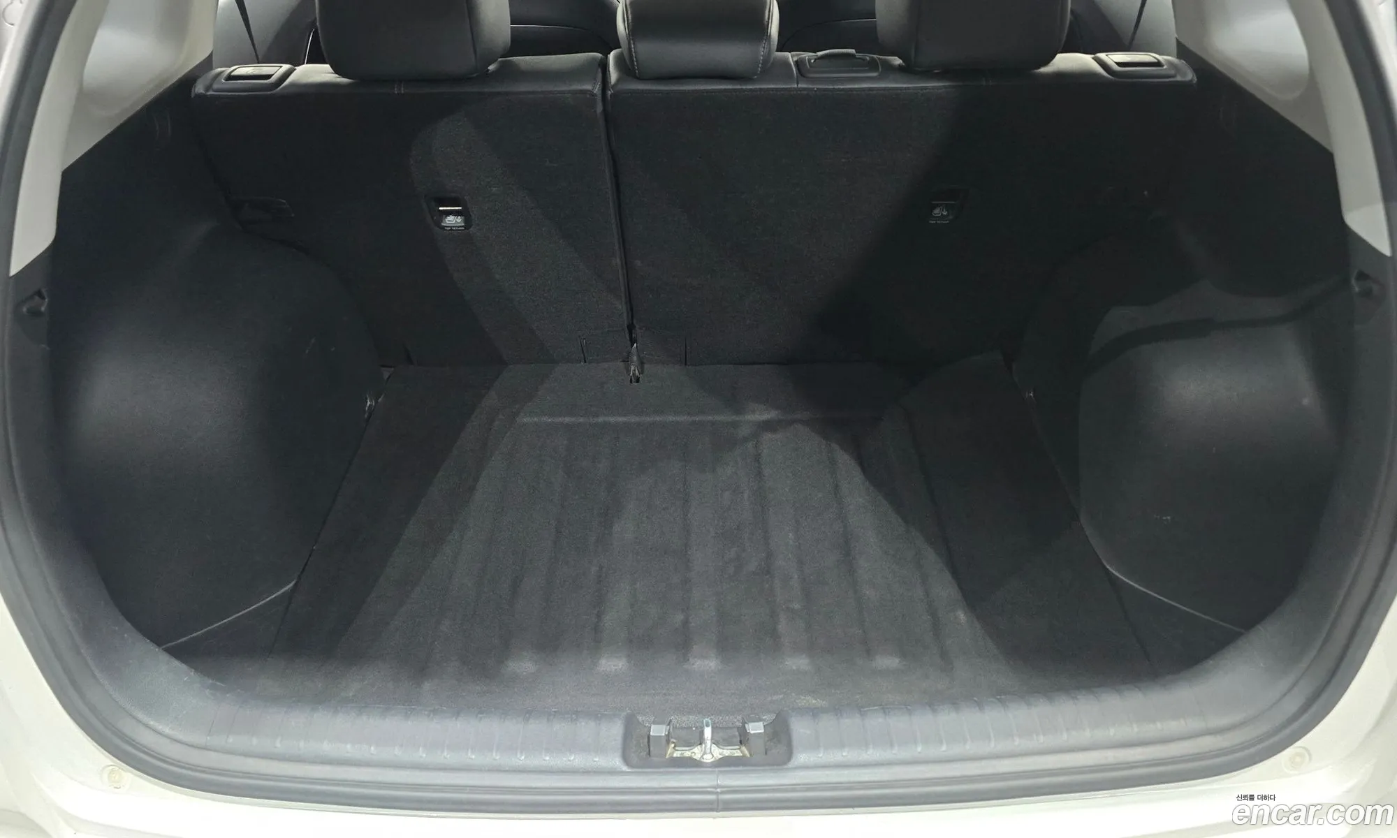 Kia Niro 2017 KNACB81CGJA148273 — 6