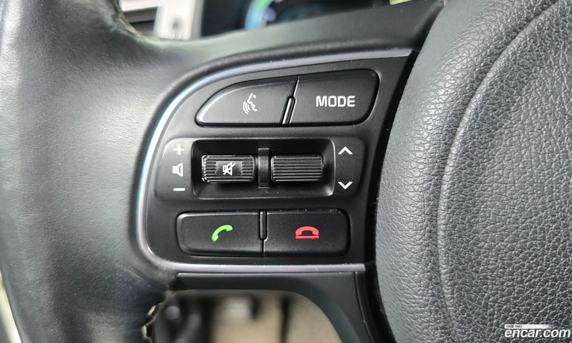 Kia Niro 2017 KNACB81CGJA148273 — 2