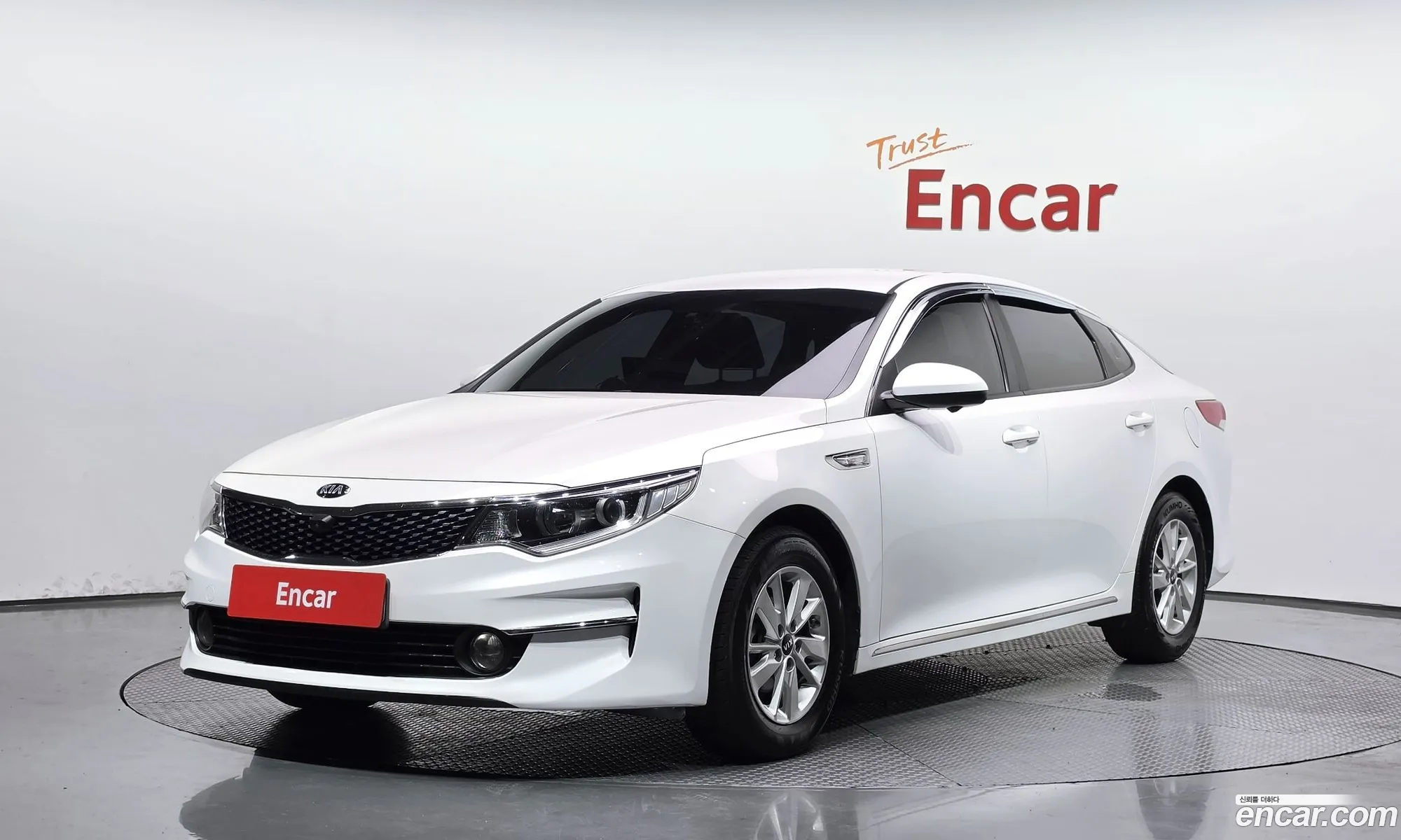 Kia K5 2016 KNAGS416BGA094696 — 3
