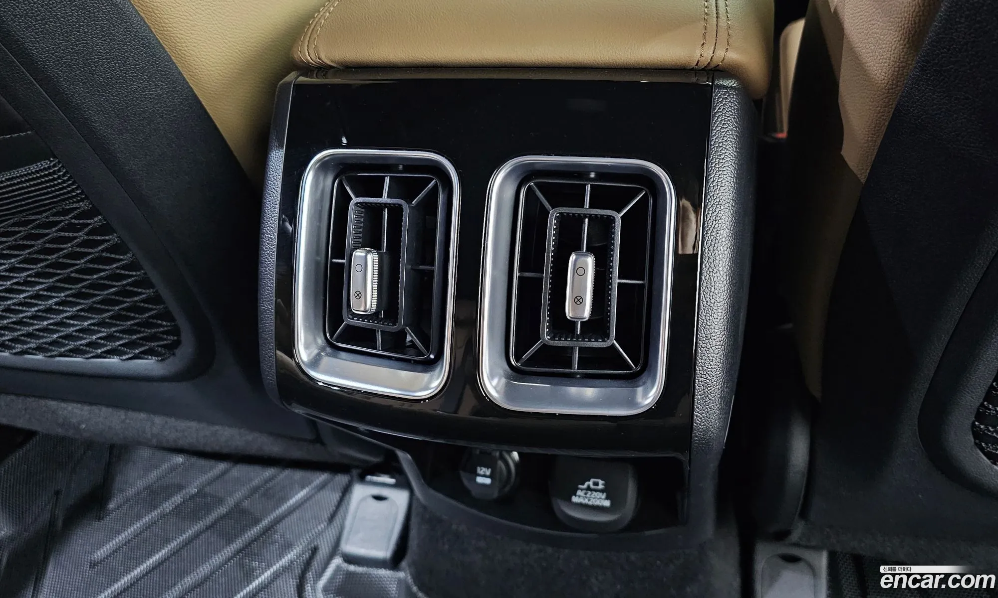 Kia Sorento 2025 — 4
