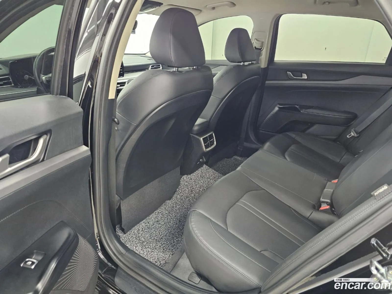 Kia K5 2022 — 4