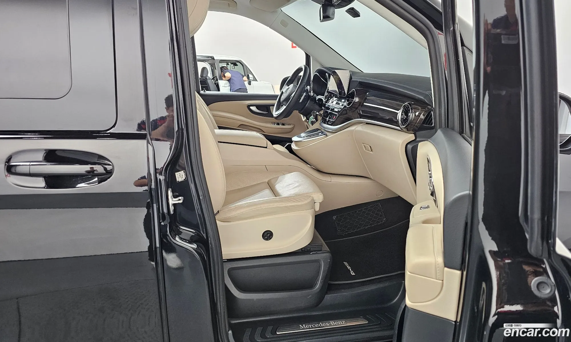 Mercedes-Benz V-Class 2023 KL90F4ABDPZD5R026 — 33