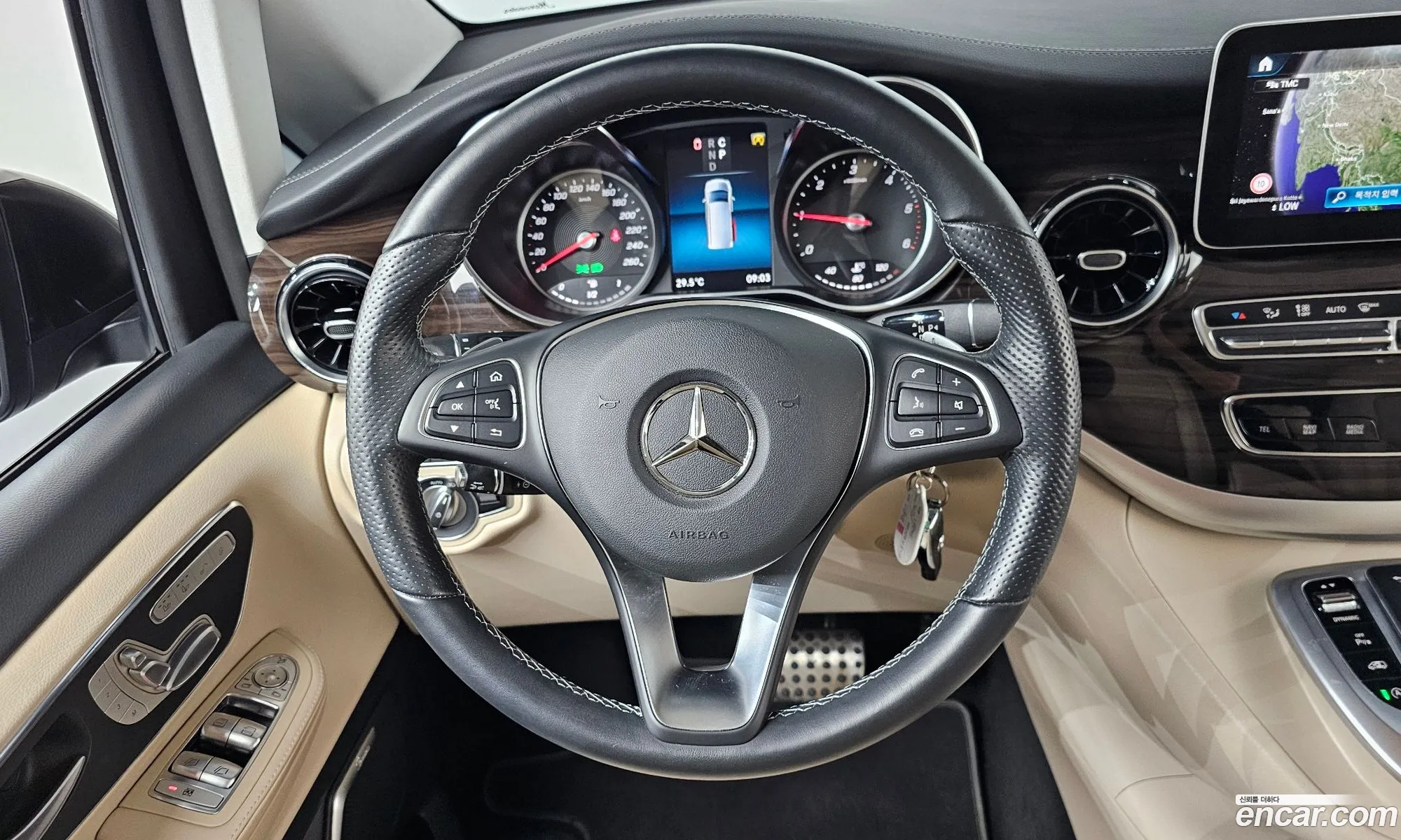 Mercedes-Benz V-Class 2023 KL90F4ABDPZD5R026 — 14