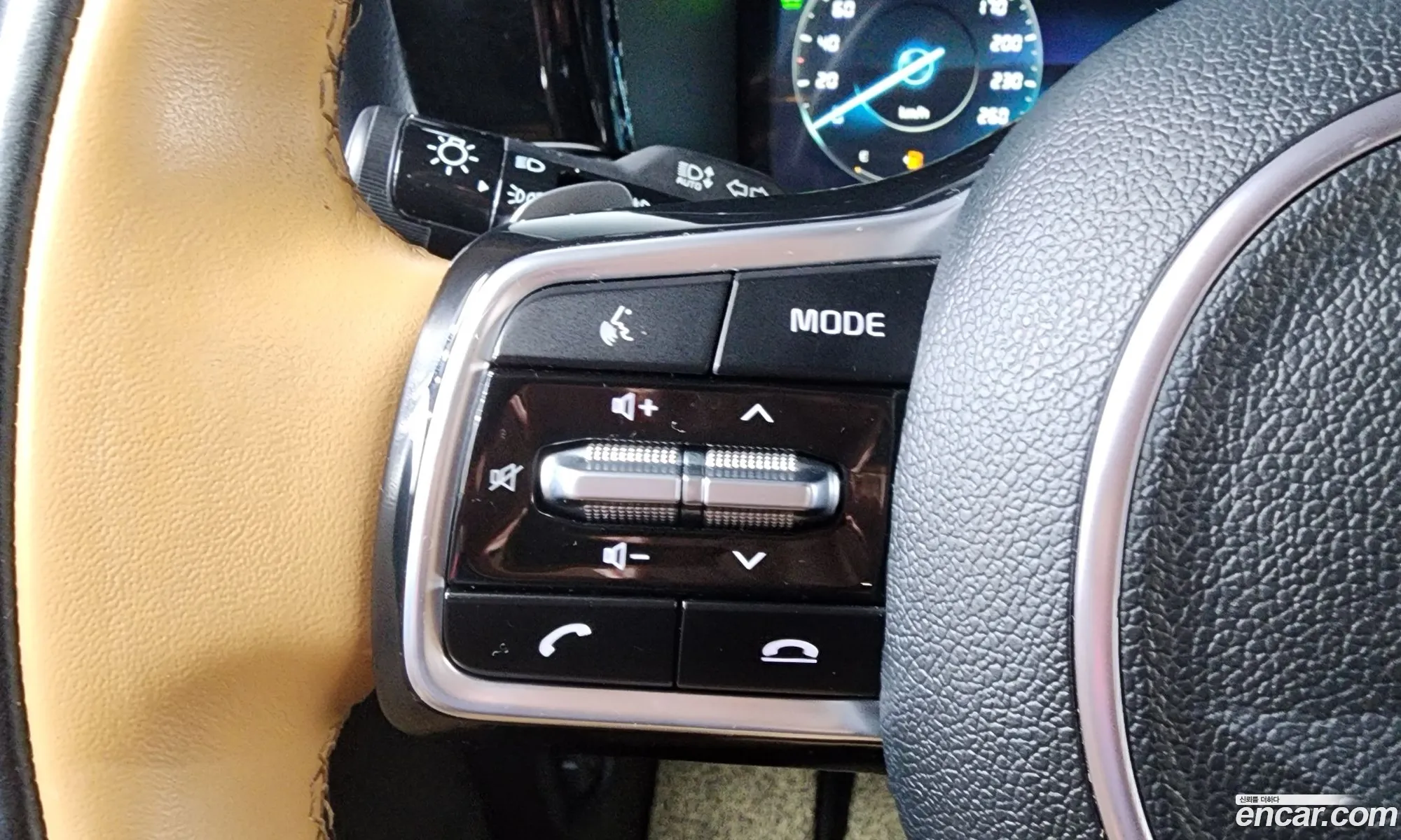Kia Sorento 2022 KNARH81GDPA148773 — 9