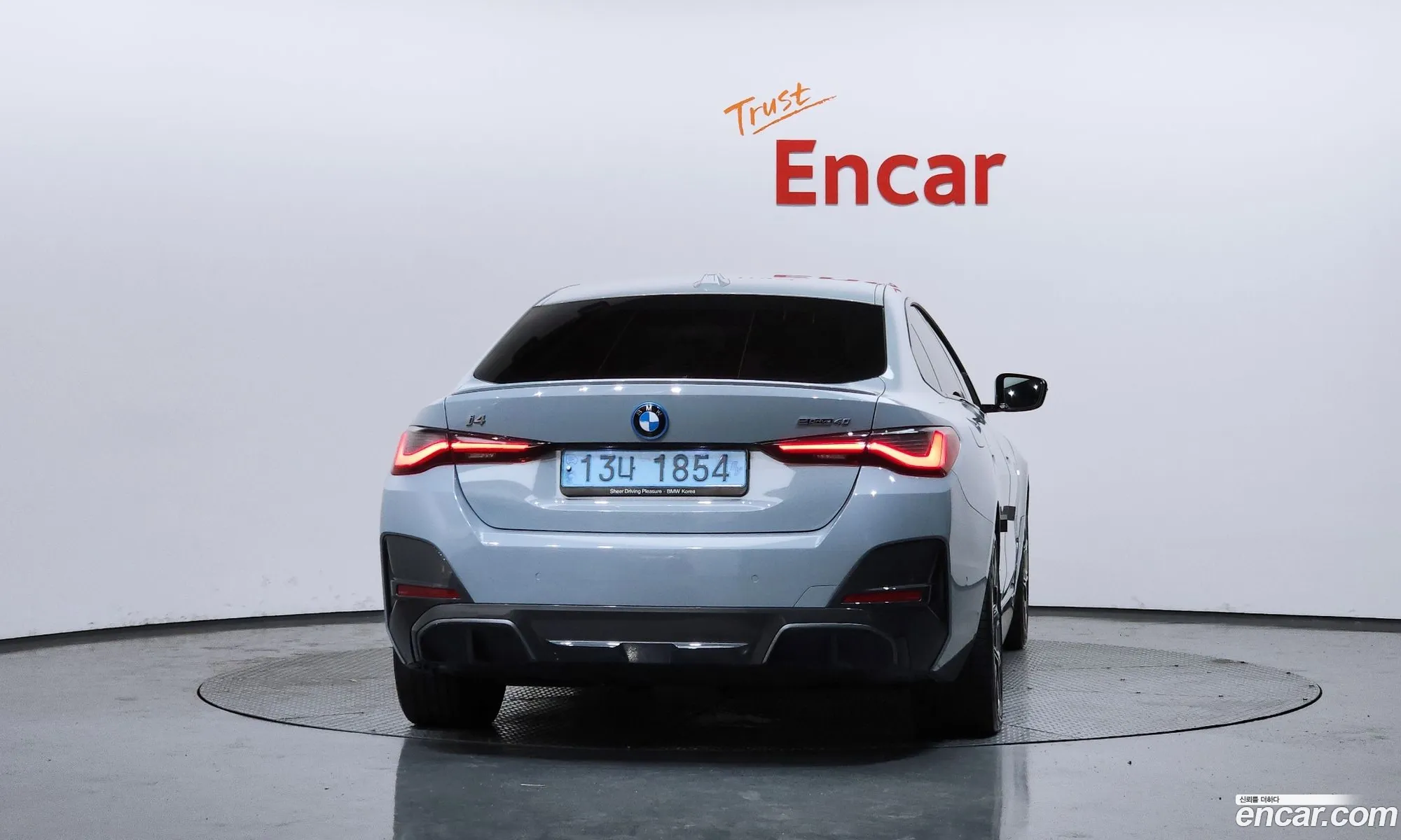 BMW i4