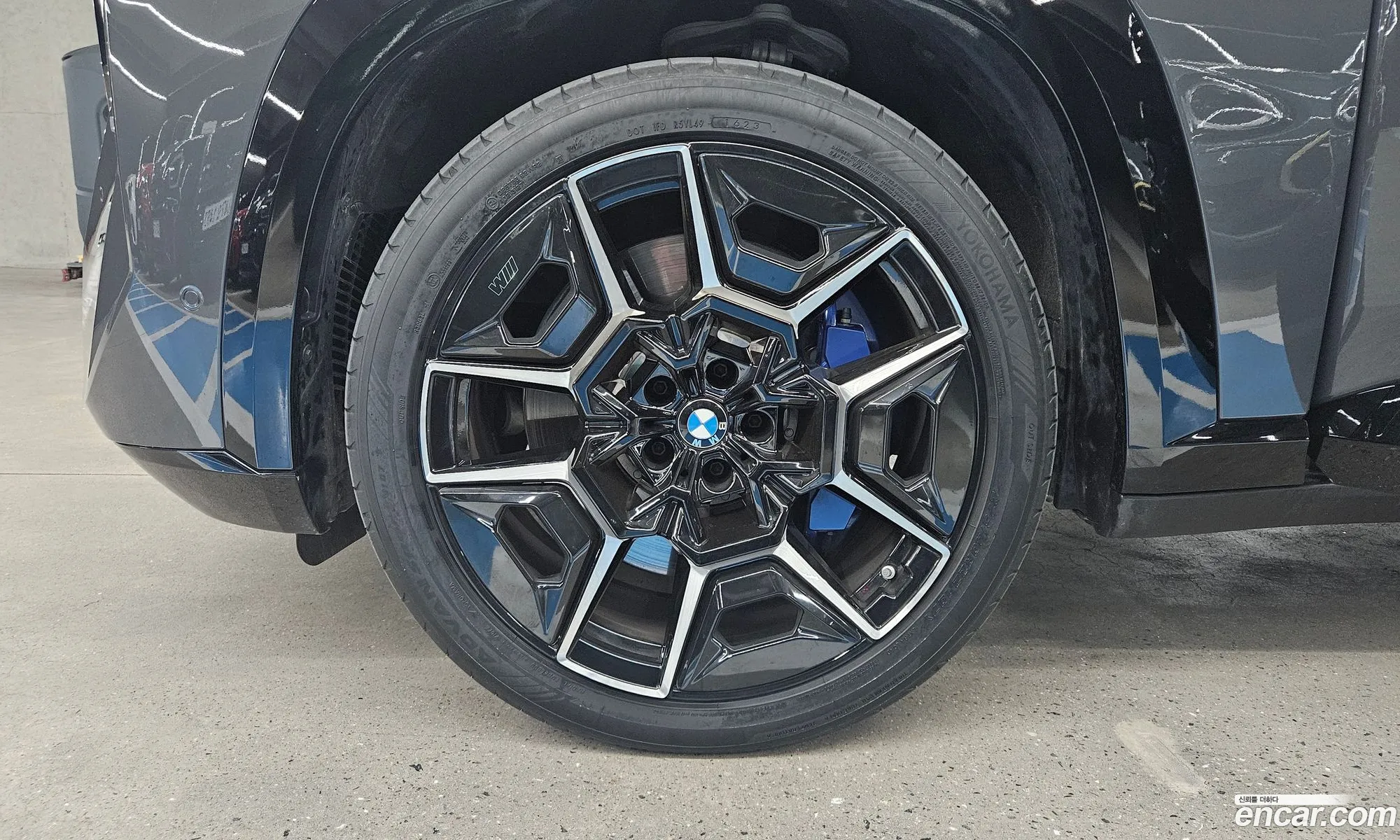 BMW XM 2024 — 8
